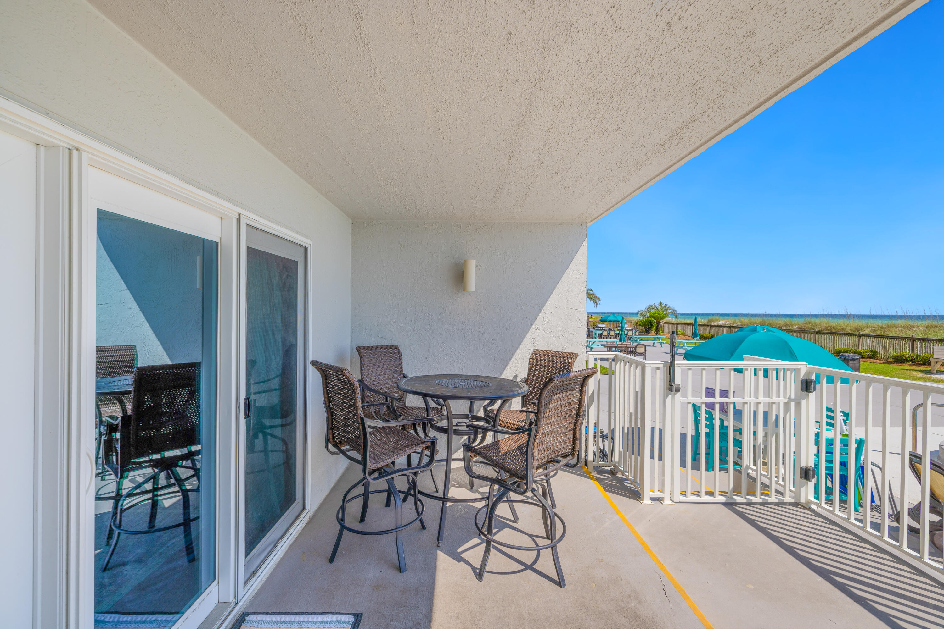 6213 Thomas Drive, 104