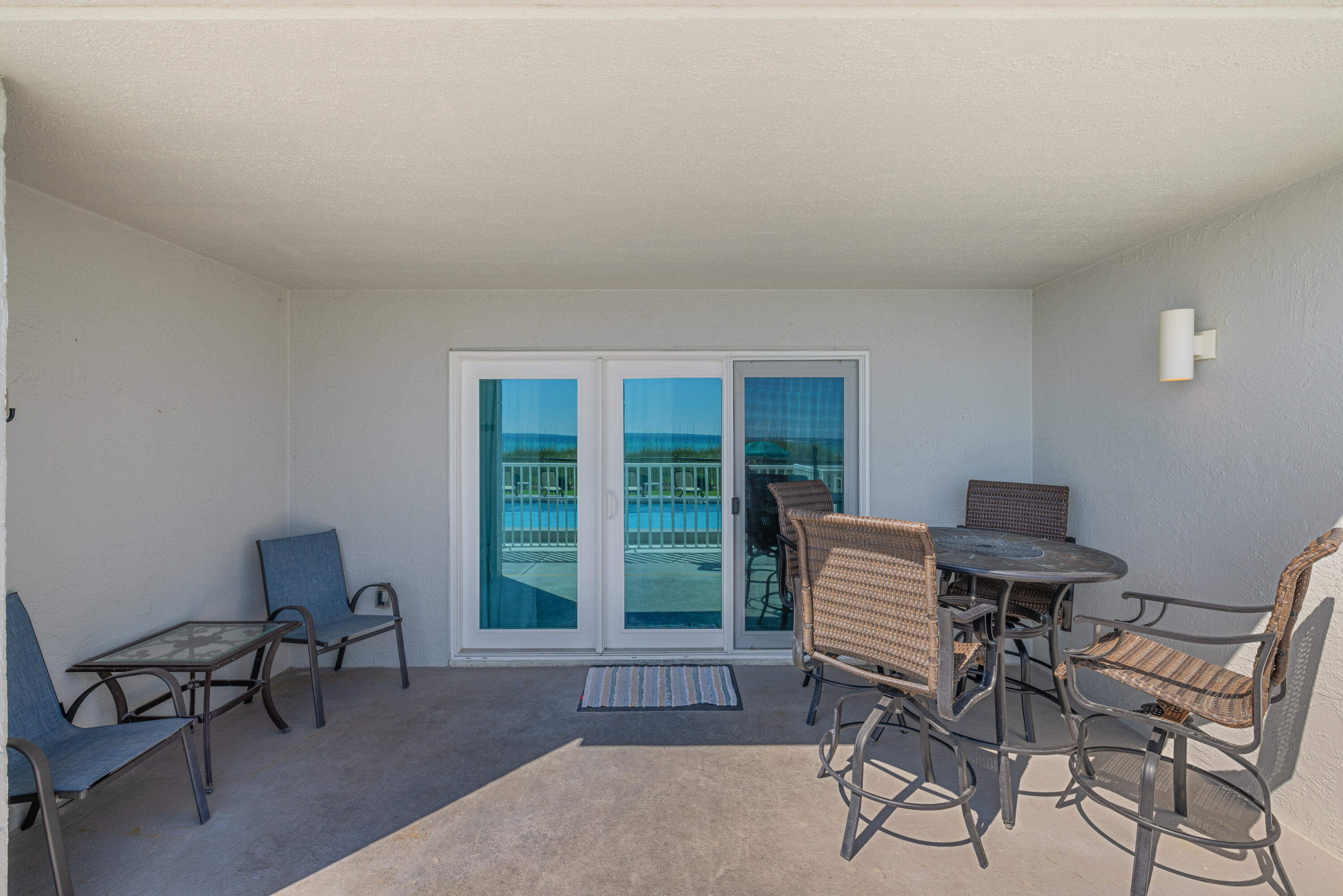 6213 Thomas Drive, 104