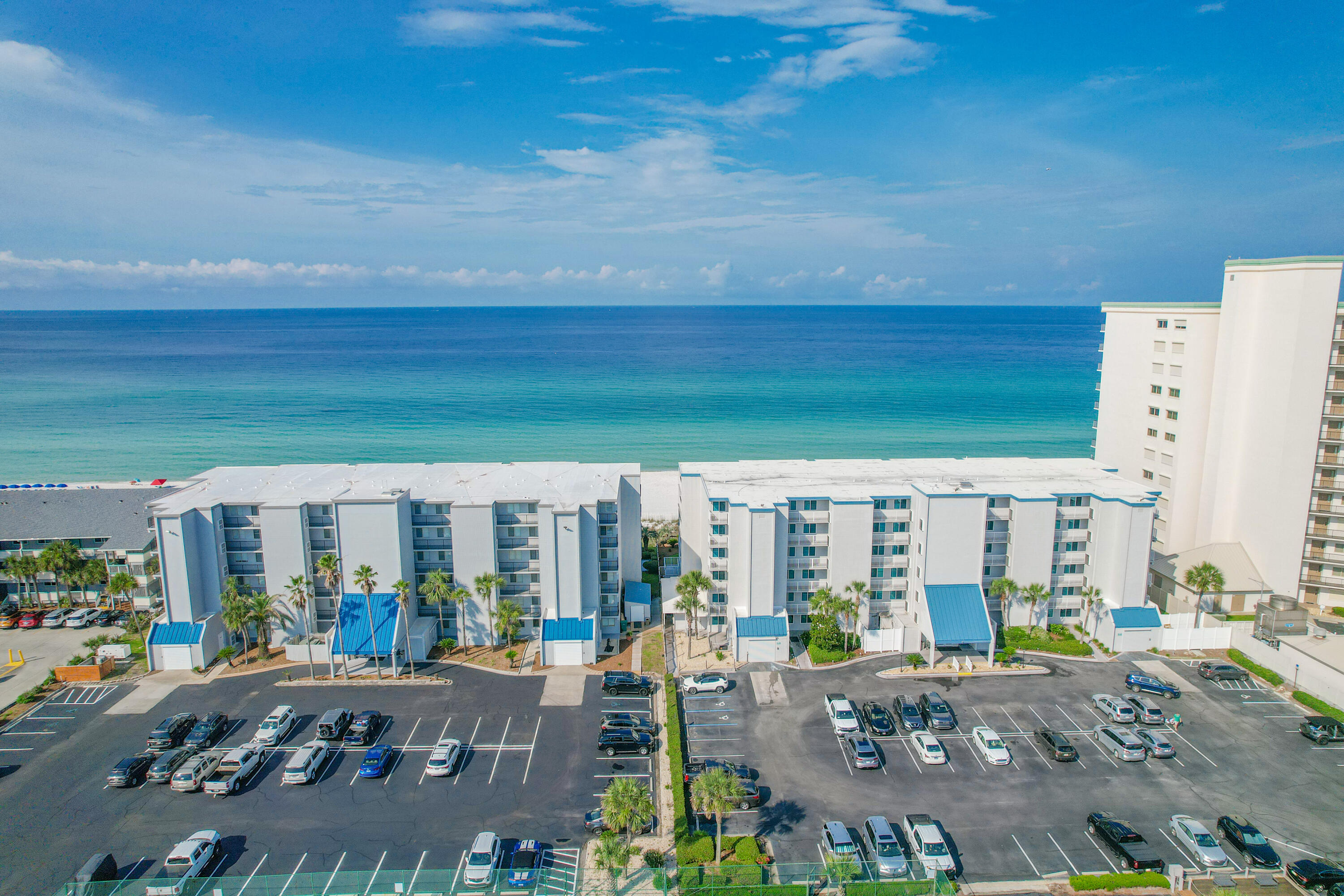 6213 Thomas Drive, 104