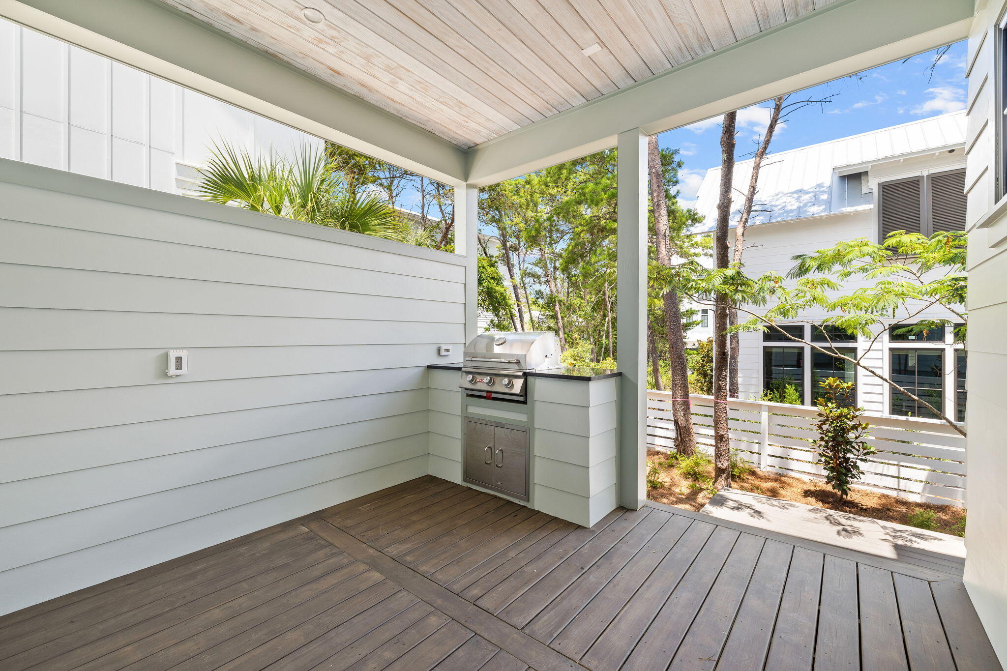 64 Grande Pointe Drive