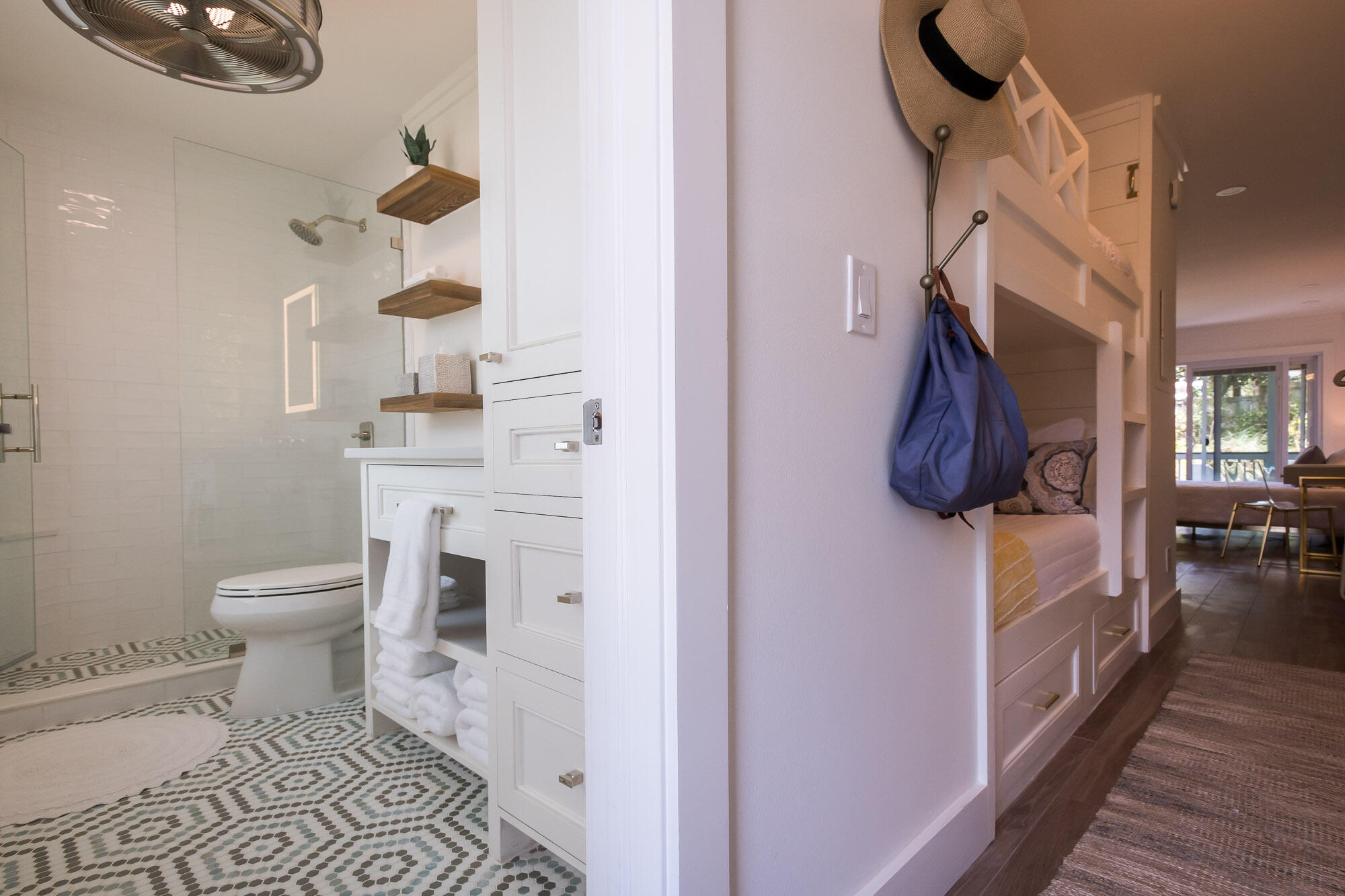 126 S Walton Lakeshore Drive, UNIT 101