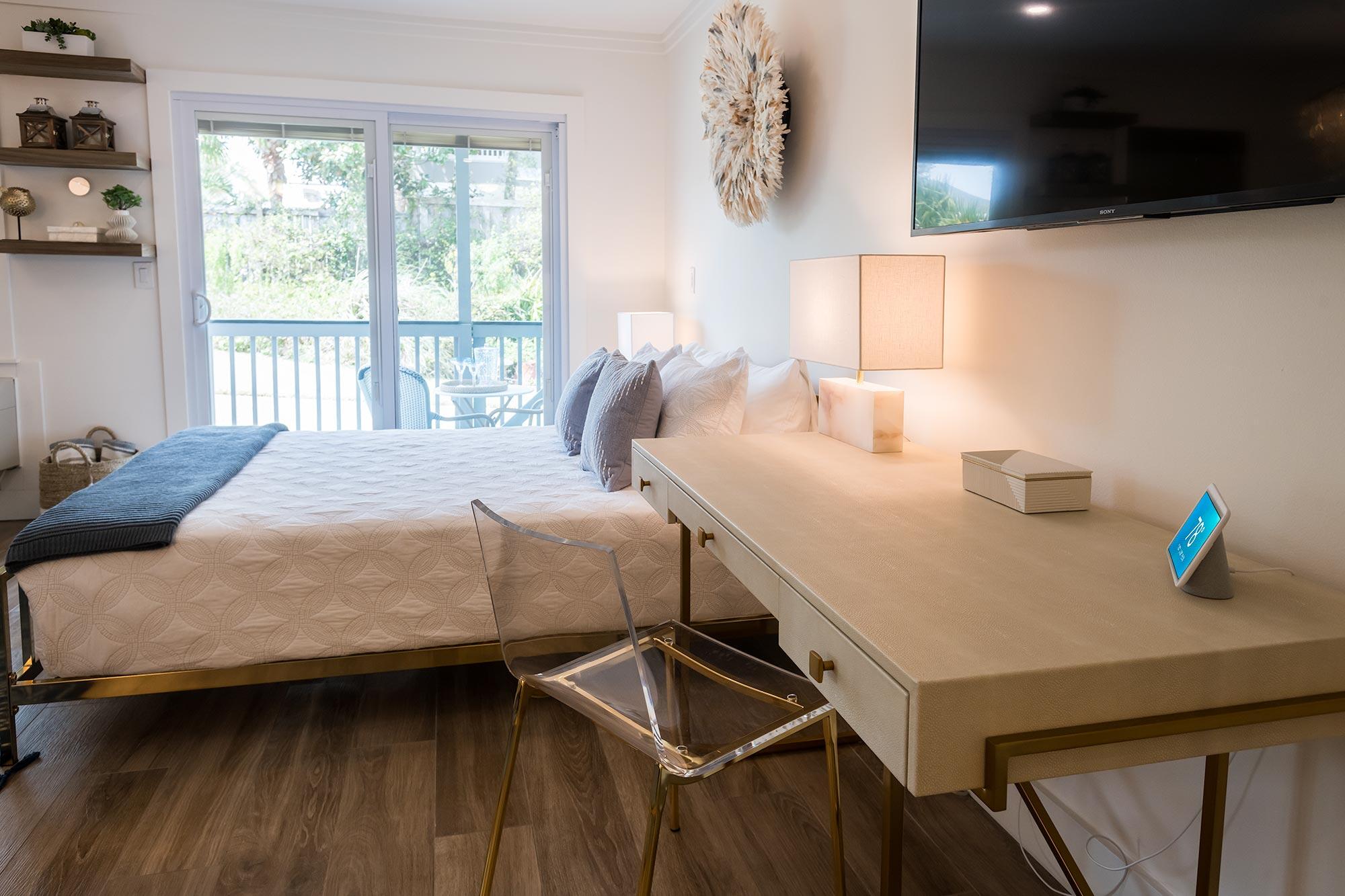 126 S Walton Lakeshore Drive, UNIT 101