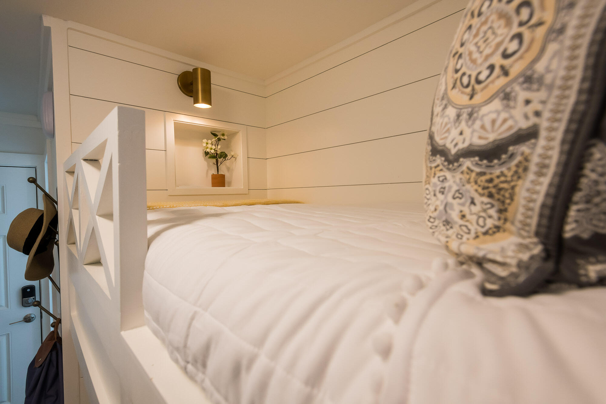 126 S Walton Lakeshore Drive, UNIT 101