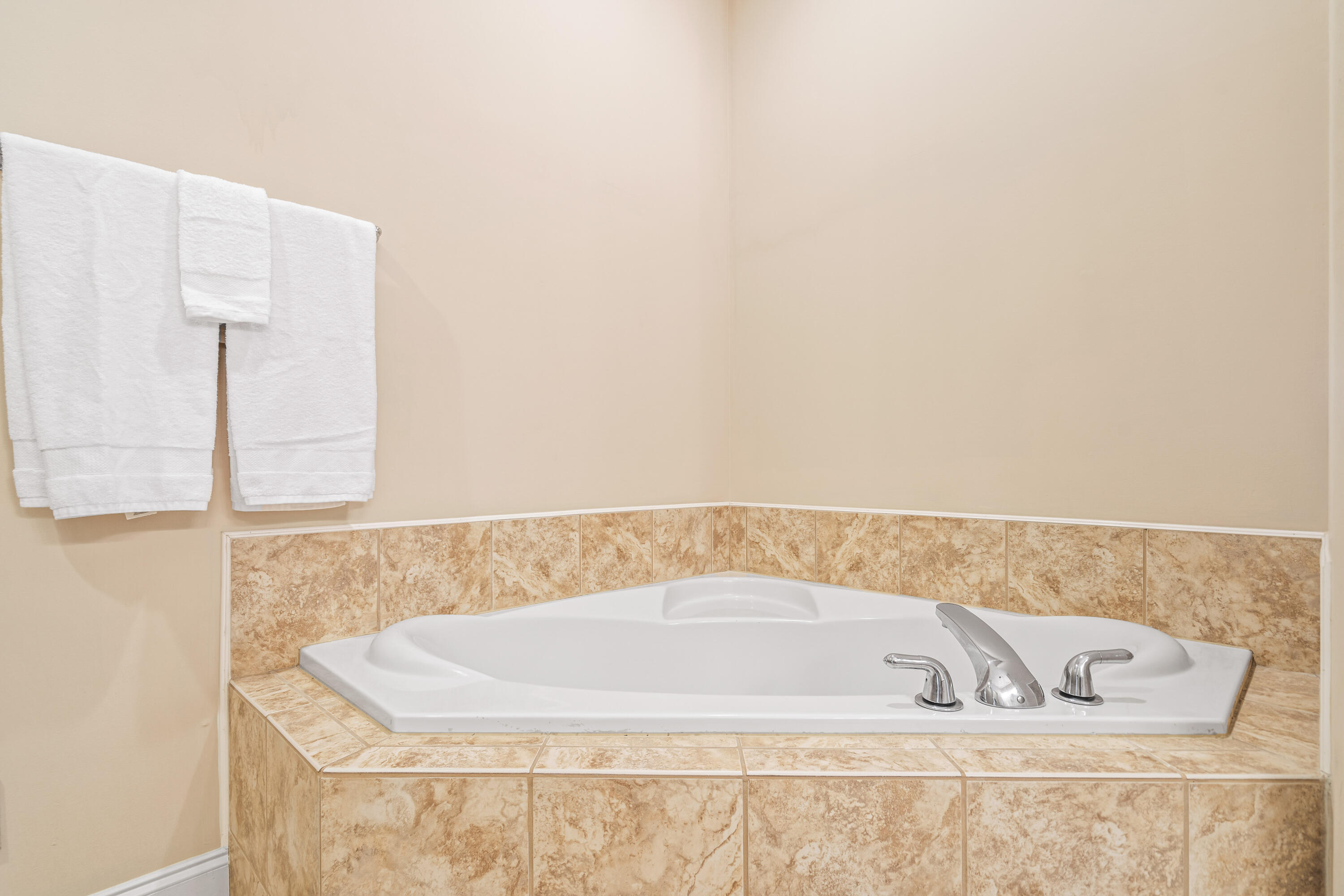 332 Somerset Bridge Road