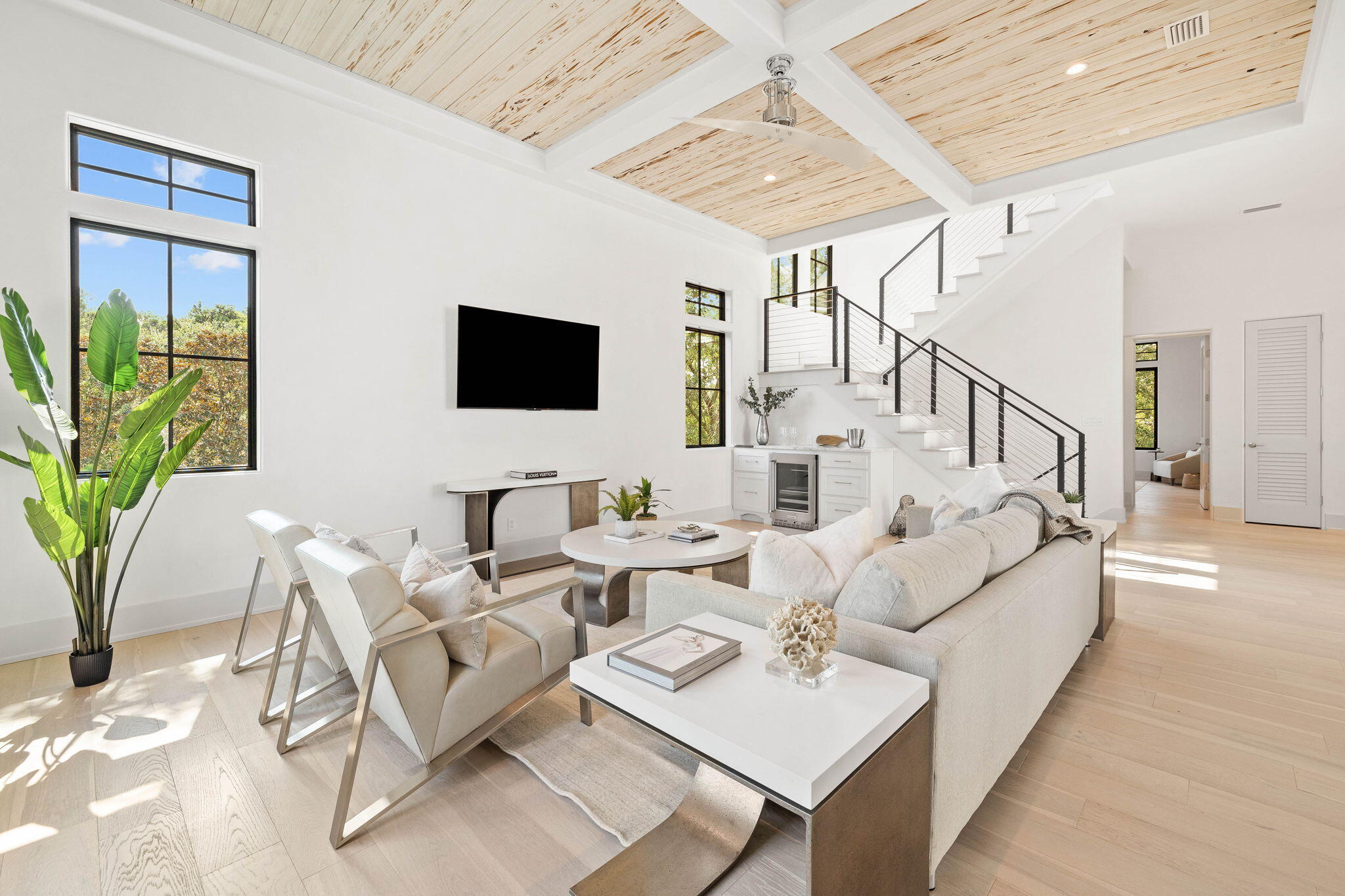 91 S Grande Pointe Drive