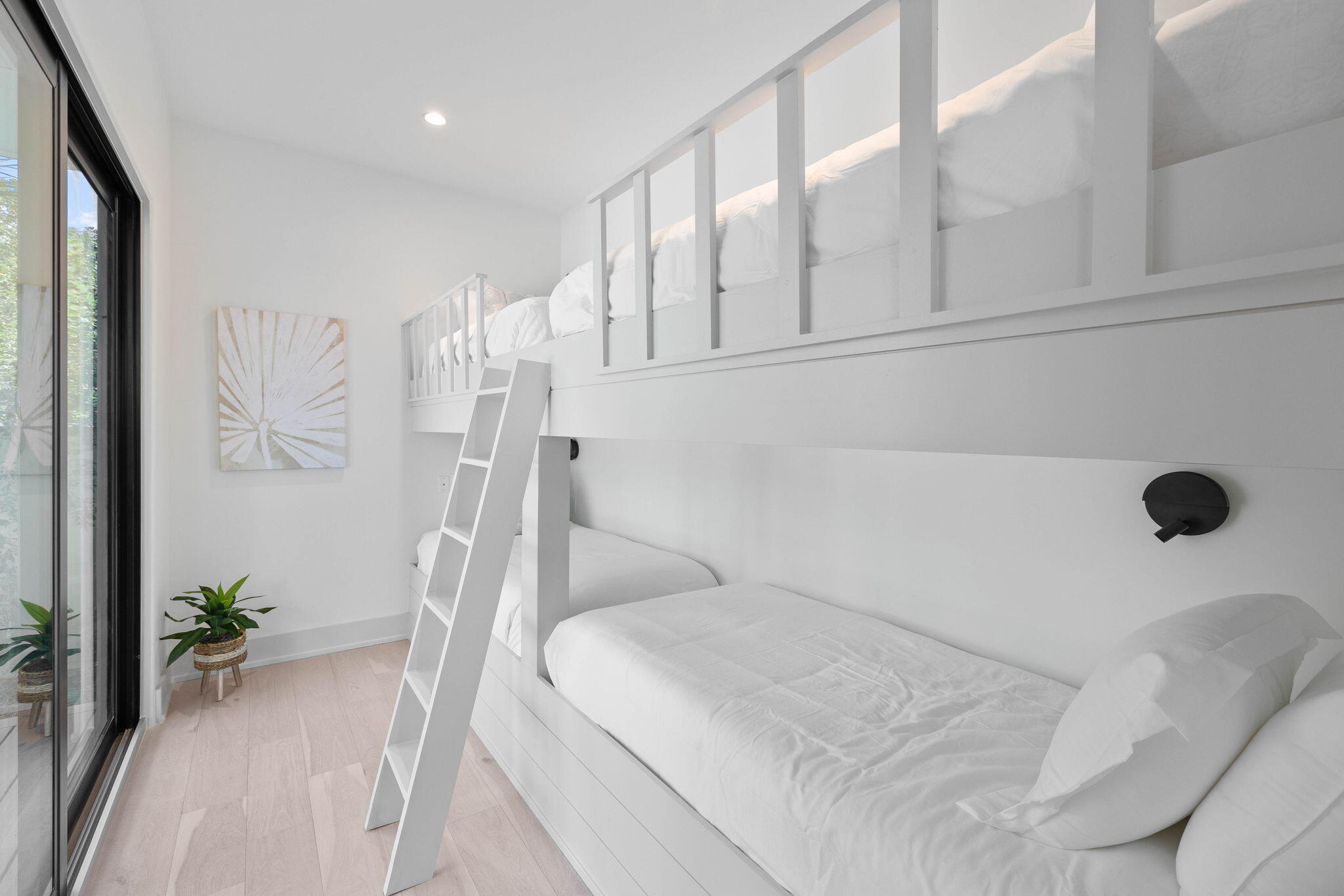 91 S Grande Pointe Drive