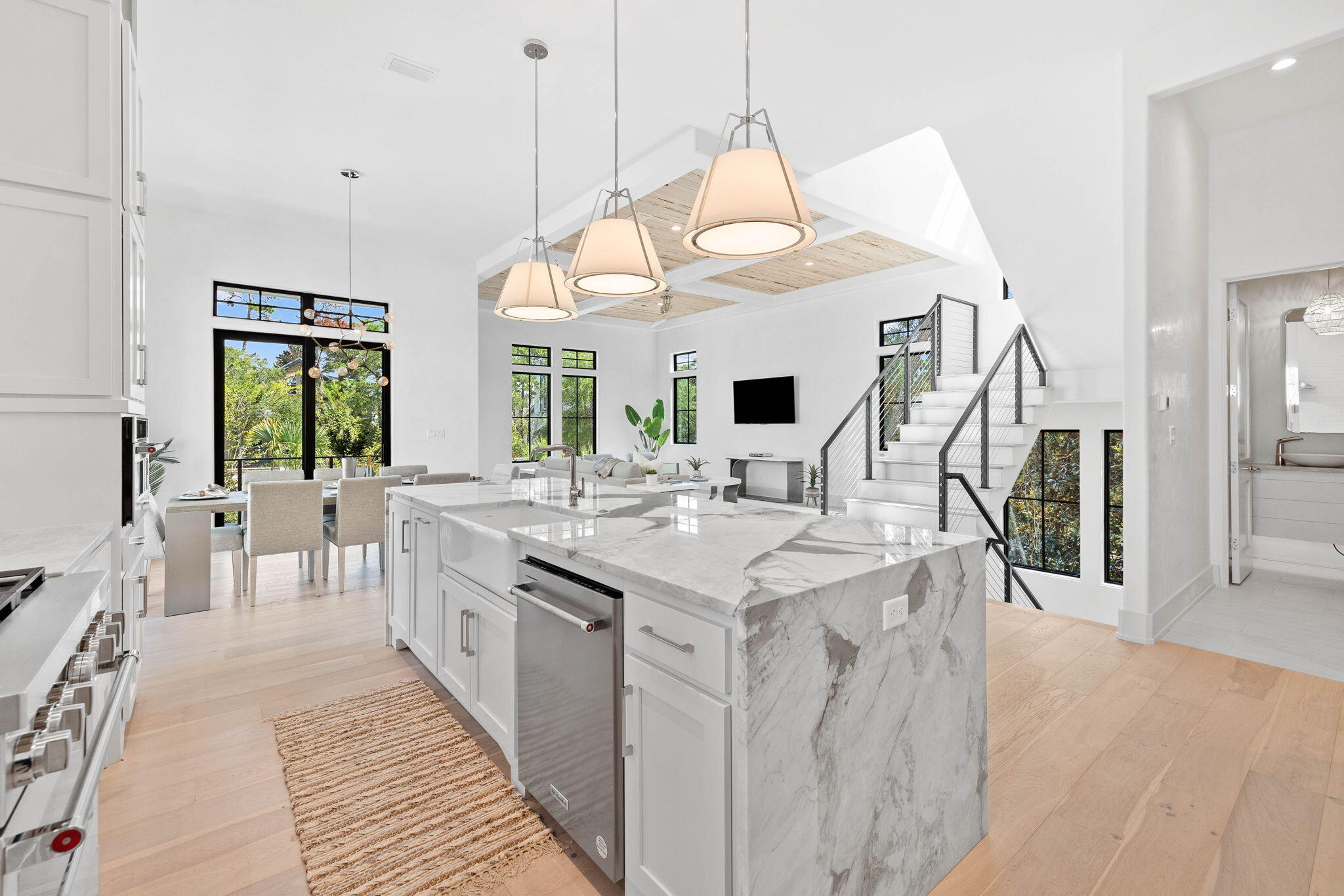 91 S Grande Pointe Drive