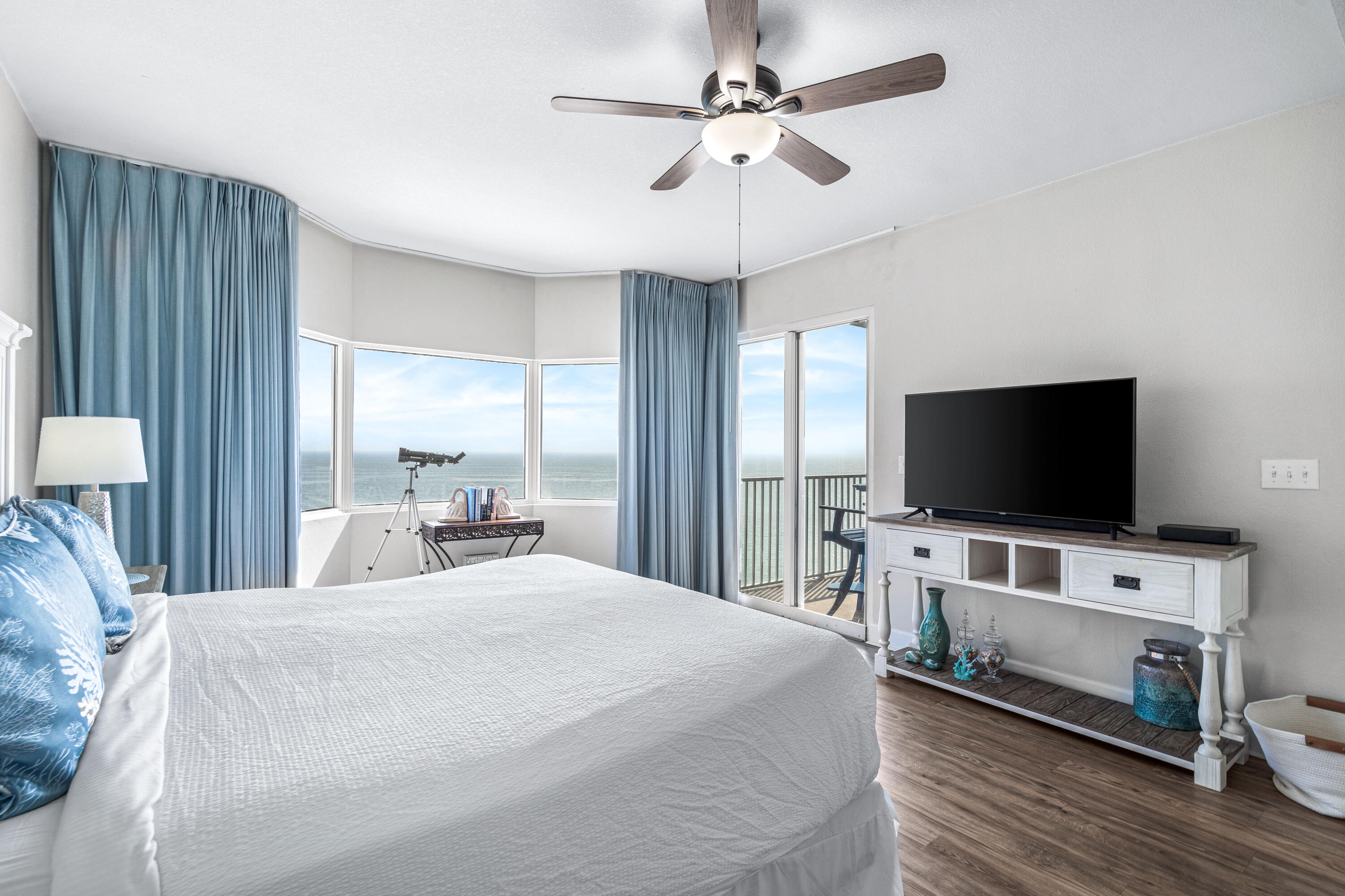 16819 Front Beach Road, 1001