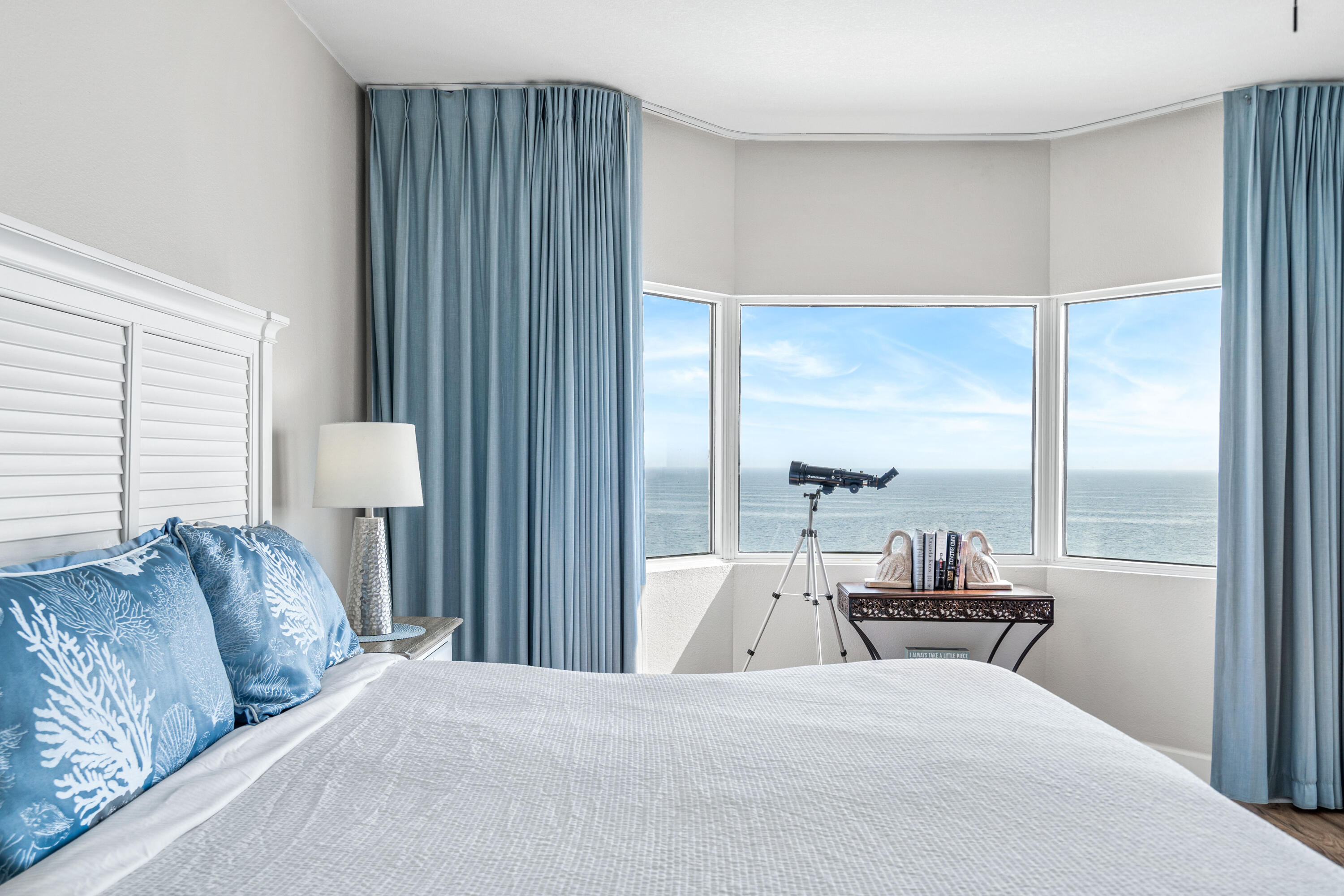 16819 Front Beach Road, 1001