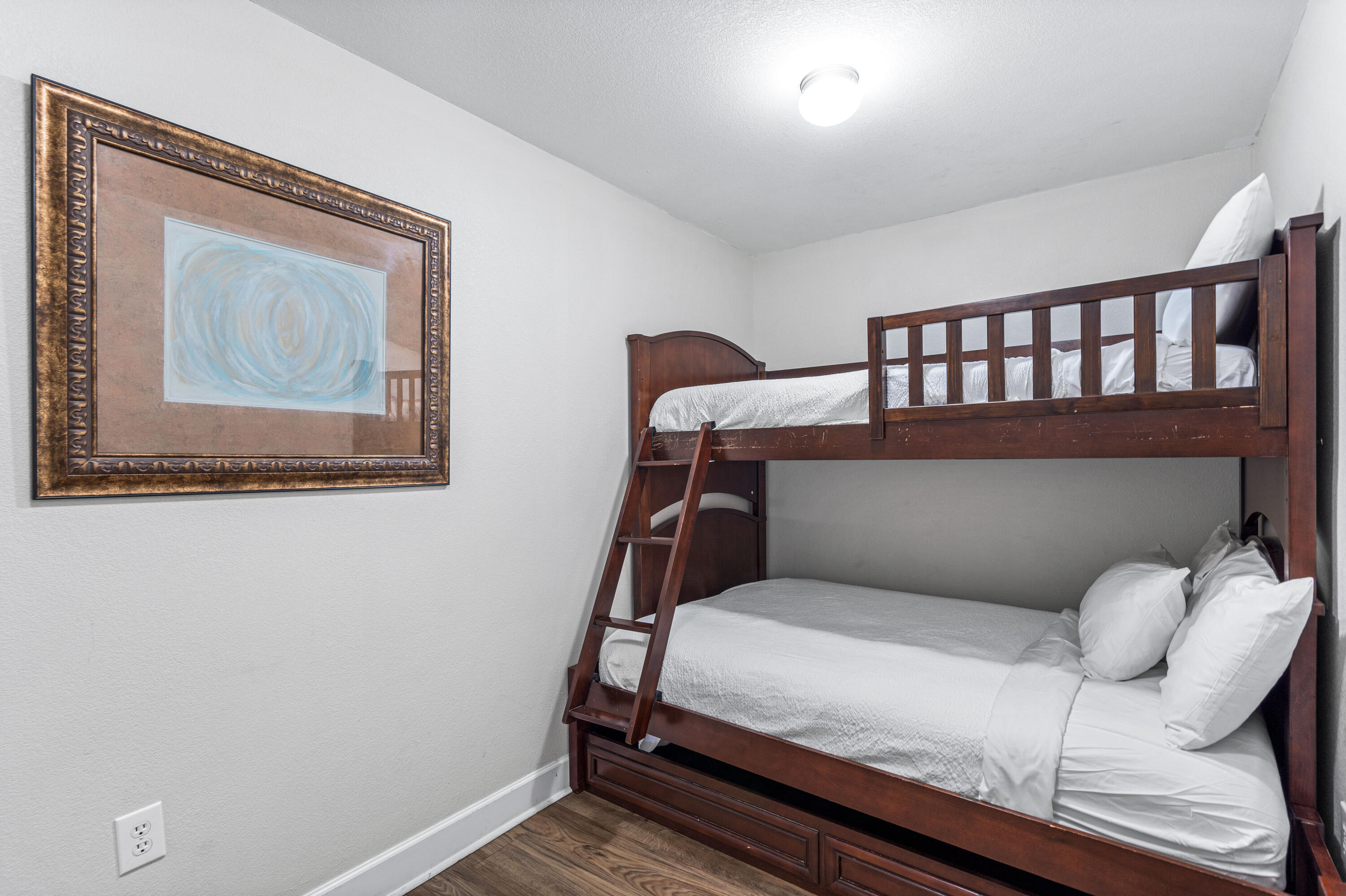 16819 Front Beach Road, 1001