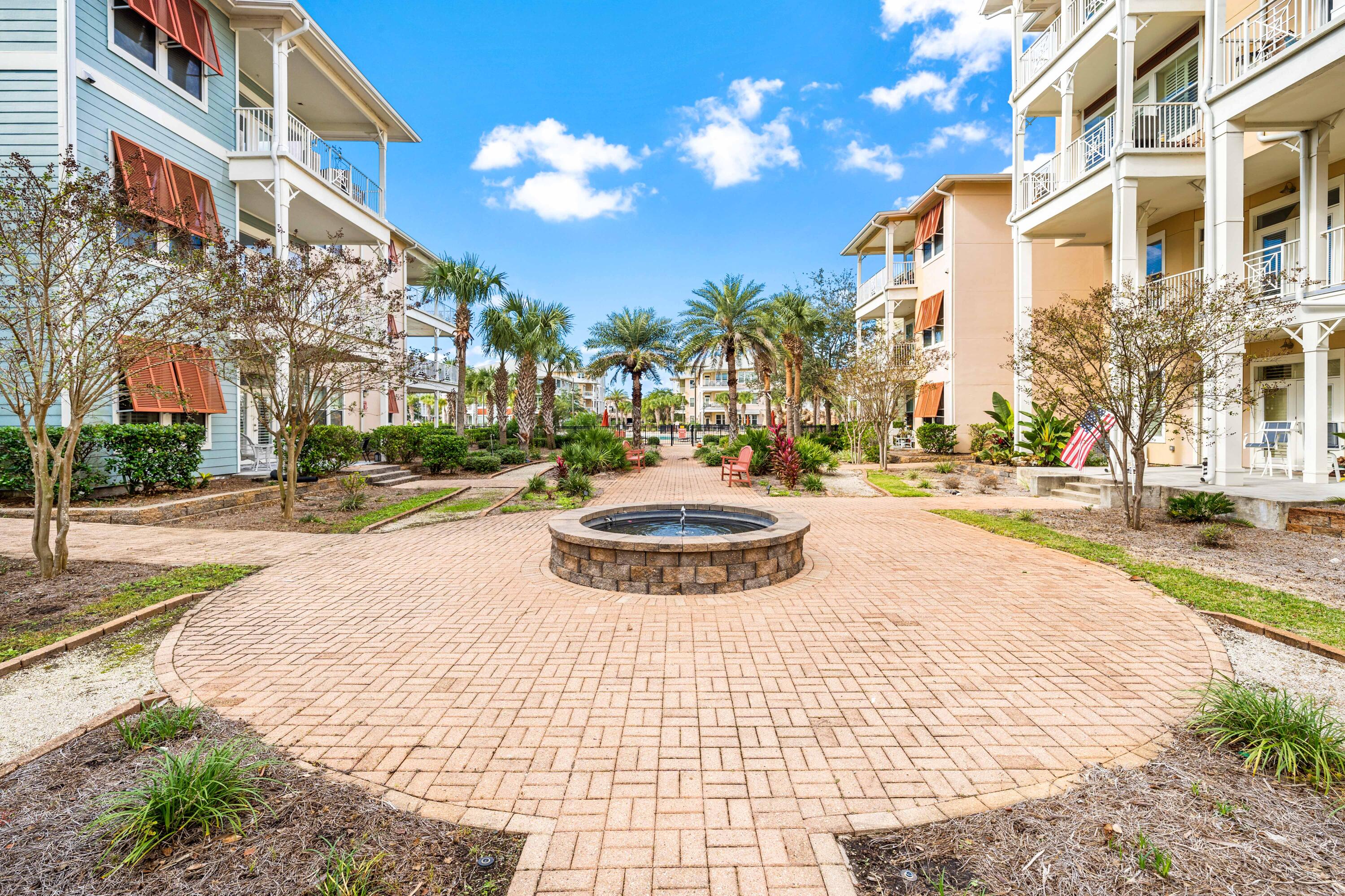 8700 Front Beach Road Road, 5208