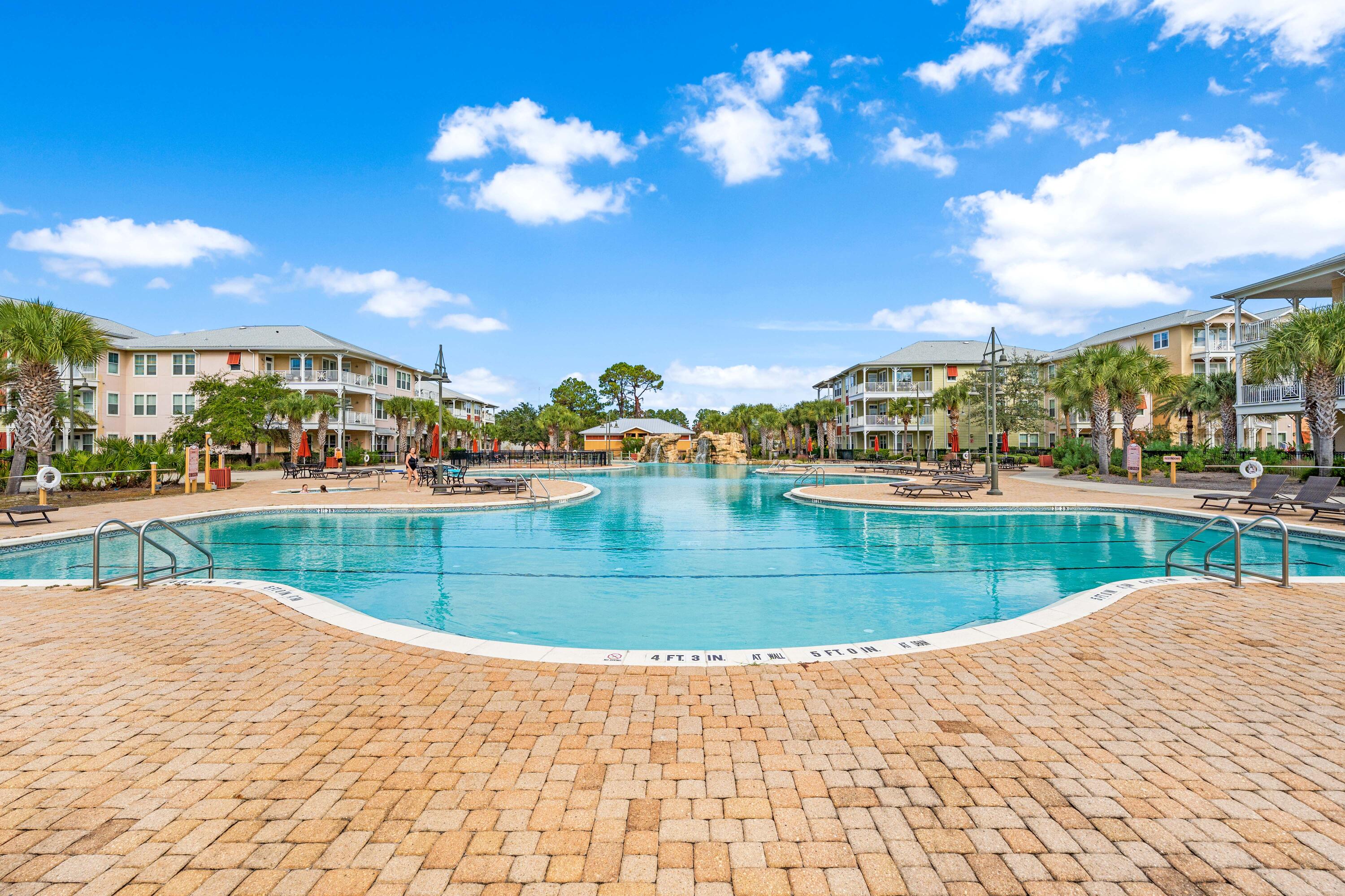 8700 Front Beach Road Road, 5208