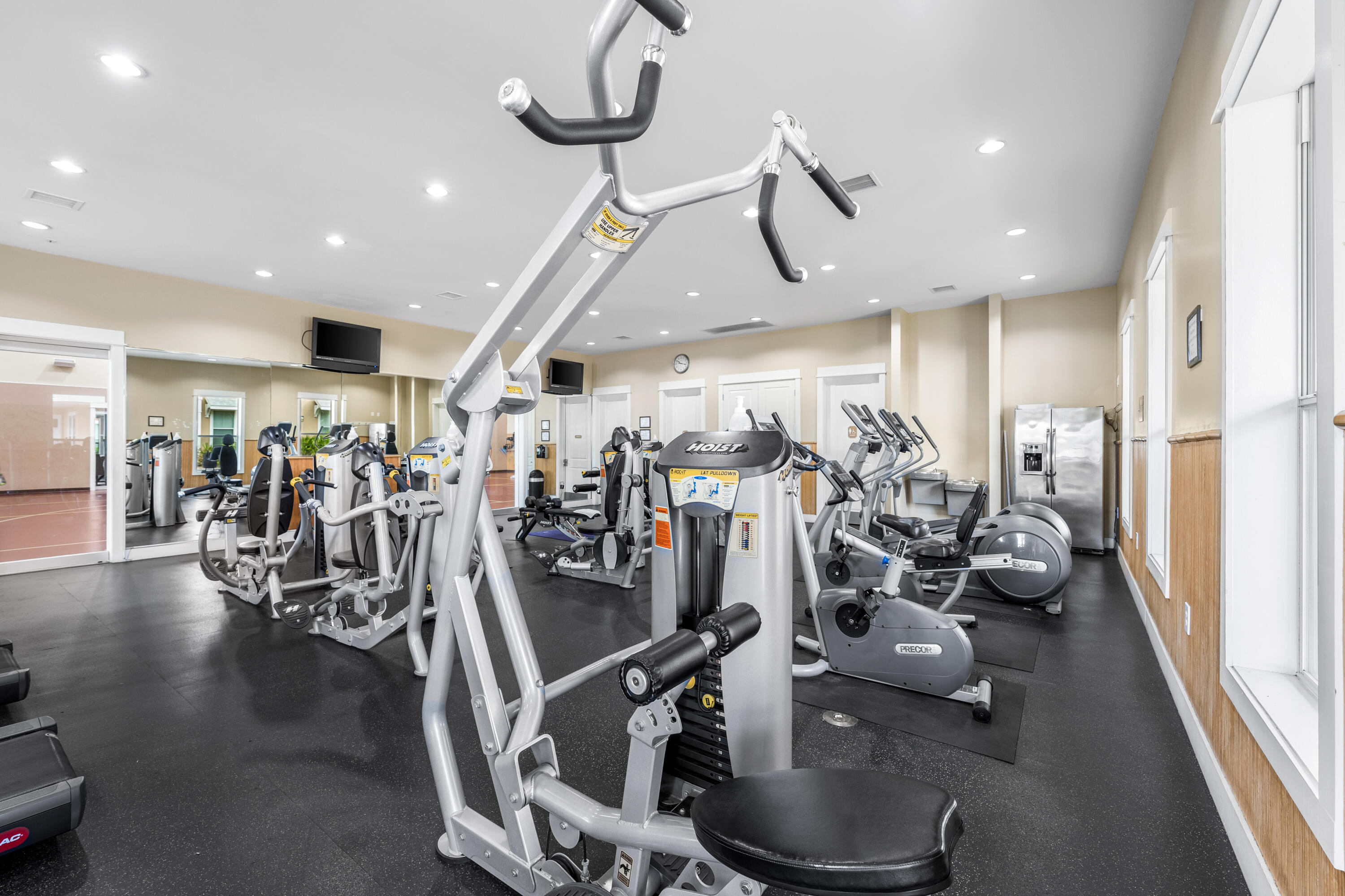 8700 Front Beach Road Road, 5208