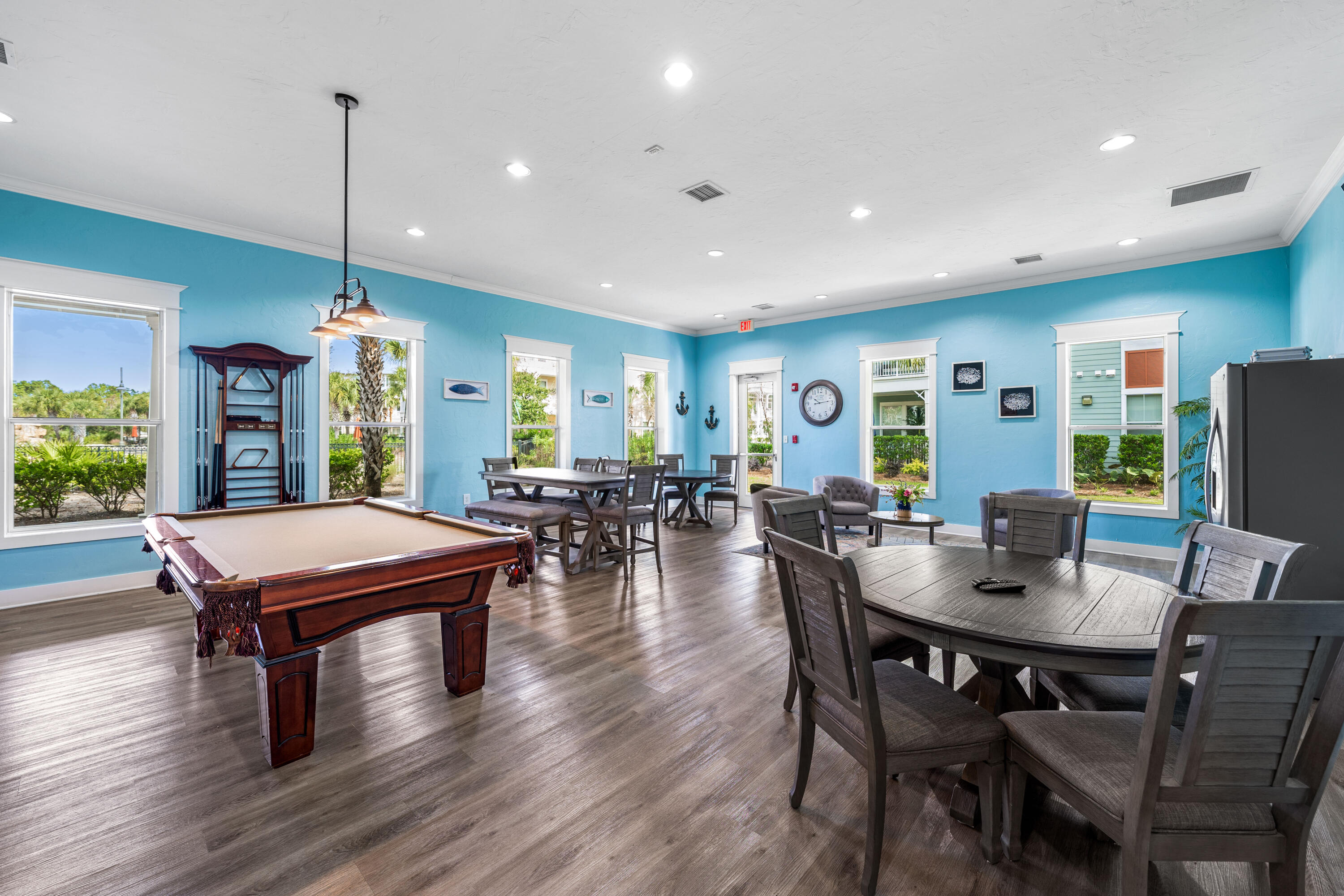 8700 Front Beach Road Road, 5208