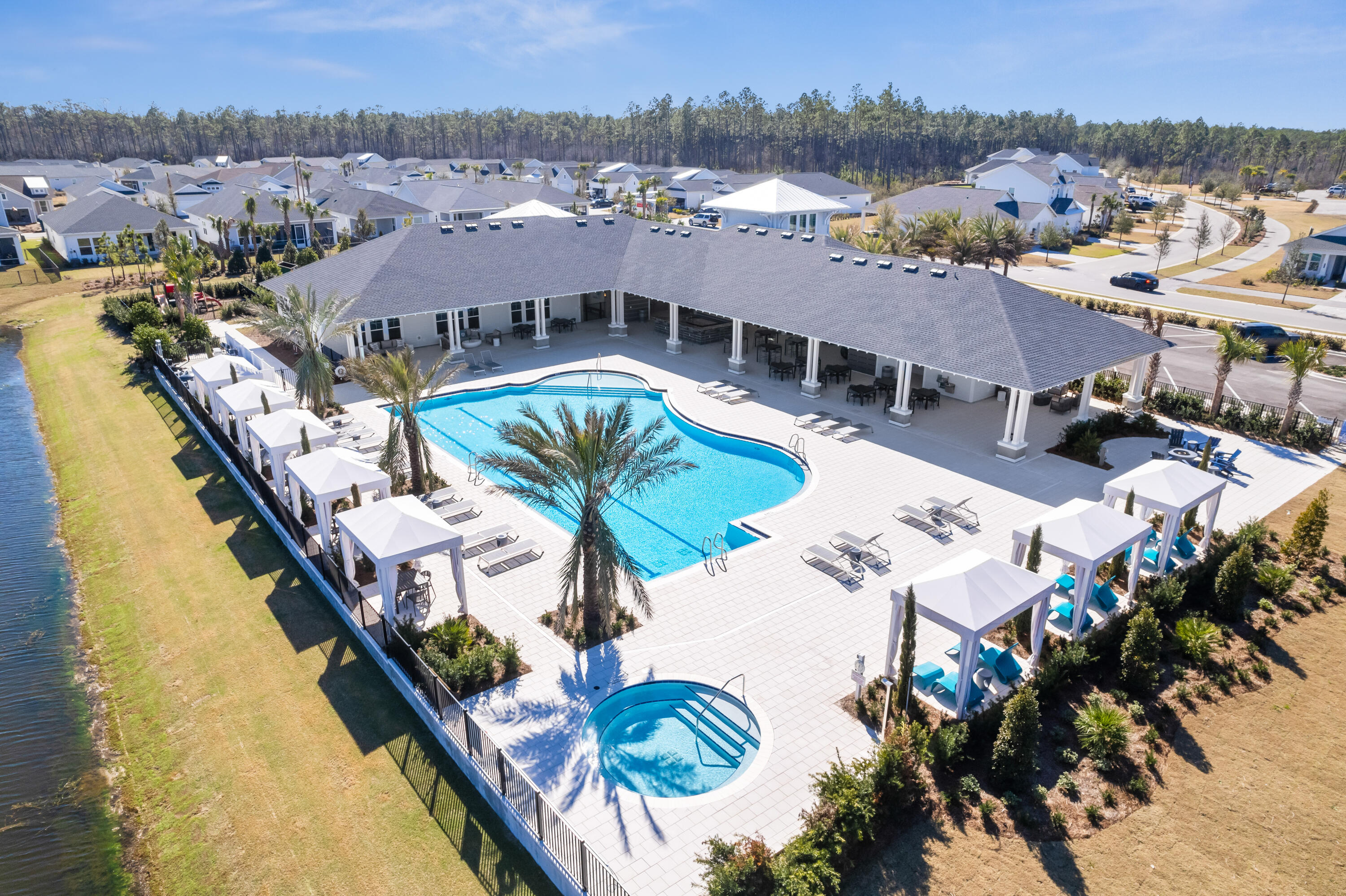 351 W Lafayette Road