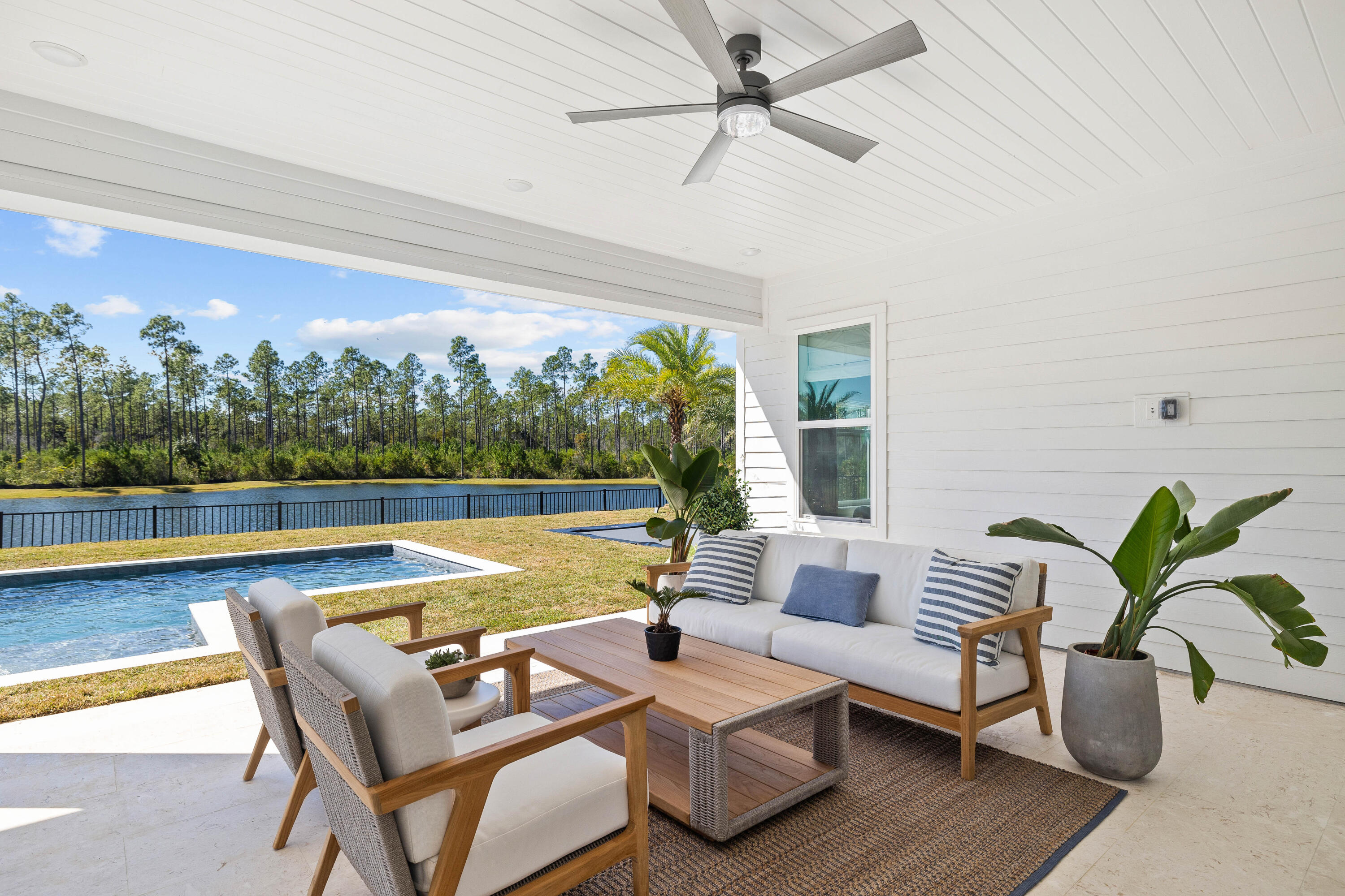 351 W Lafayette Road