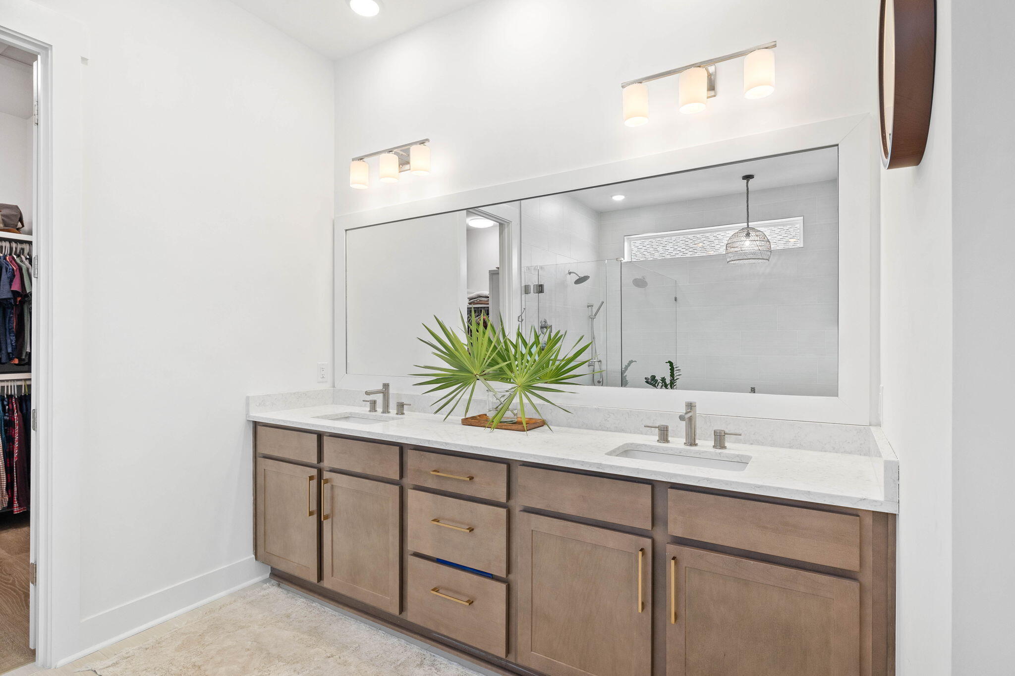 351 W Lafayette Road