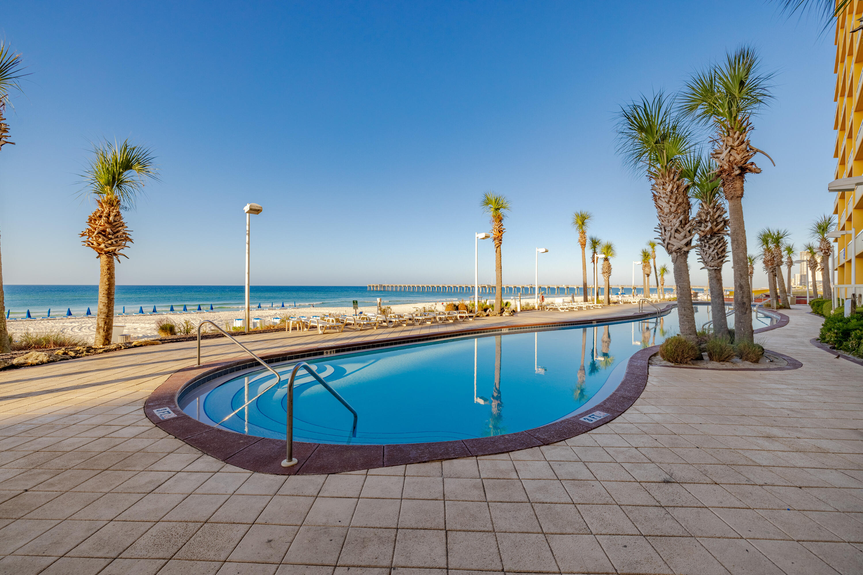 15817 Front Beach Road, 1208