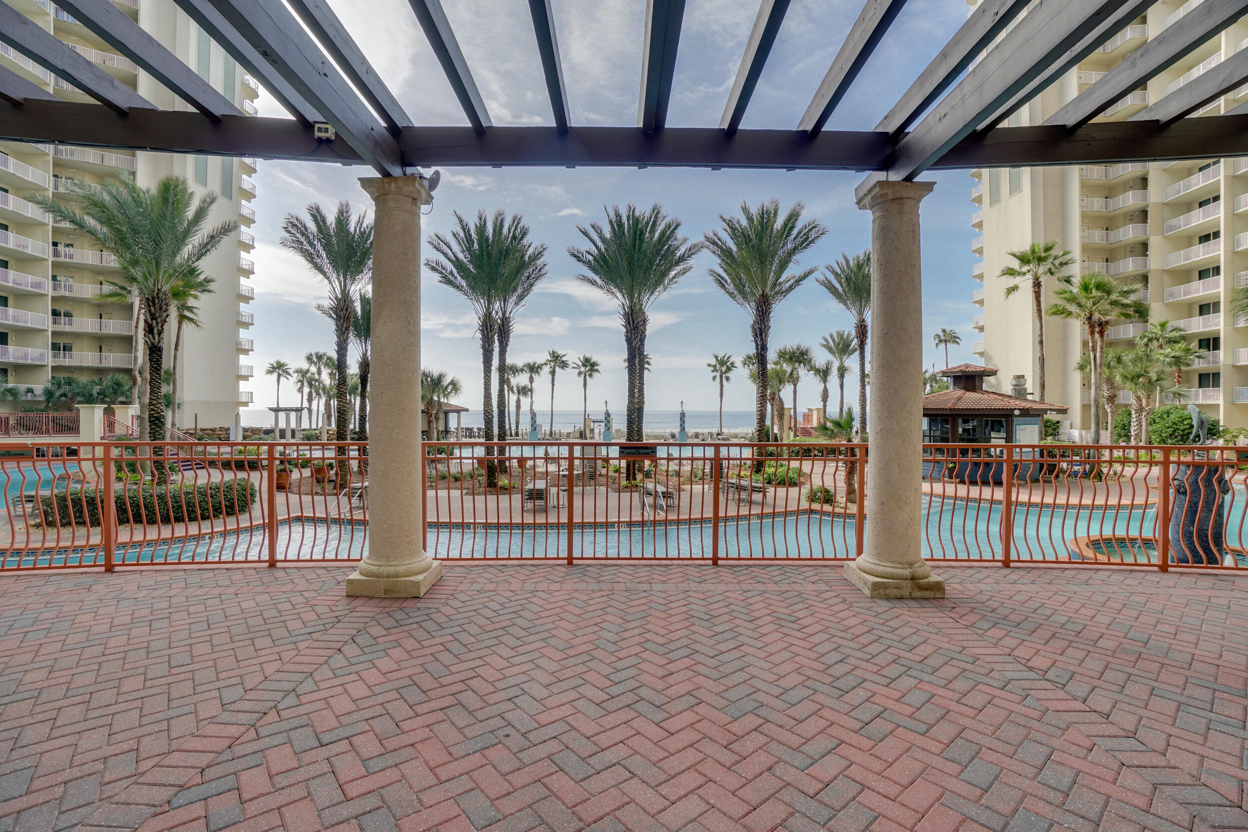 9900 S Thomas Drive, 102