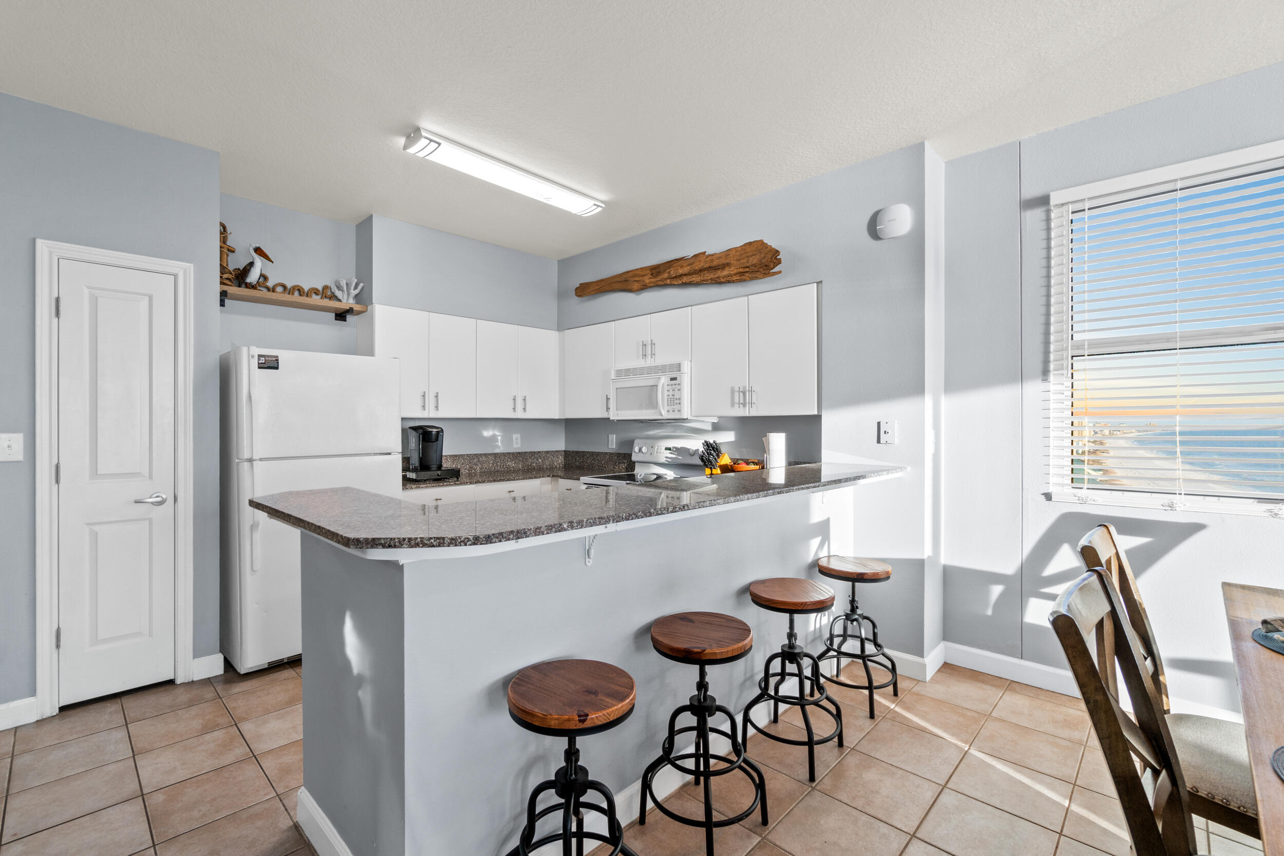 9900 S Thomas Drive, 1631