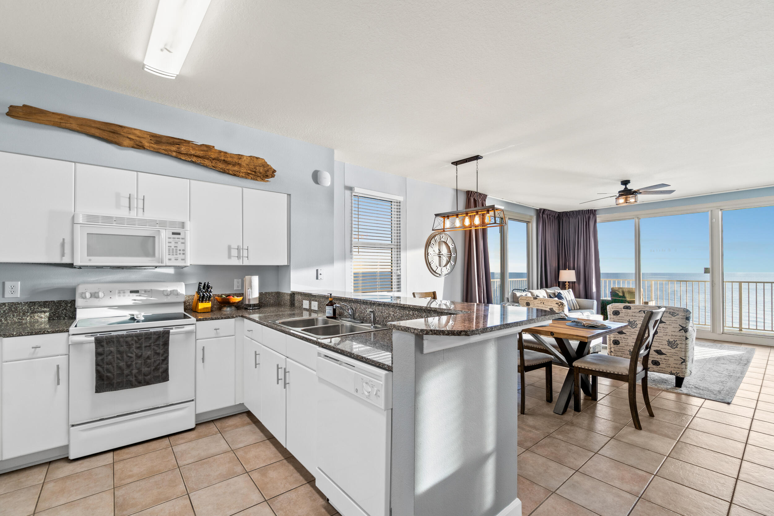 9900 S Thomas Drive, 1631