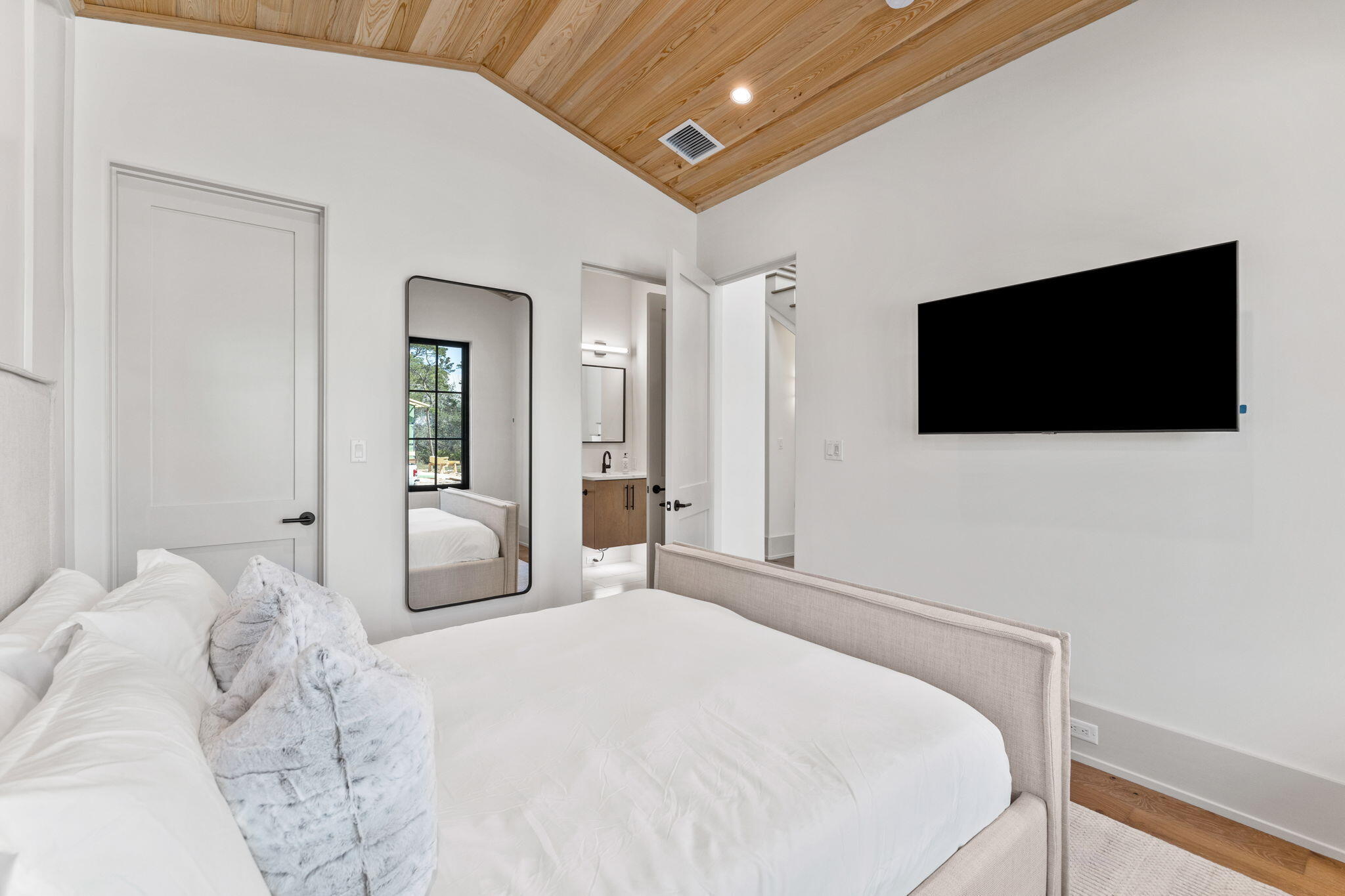 54 Pine Cone Trail
