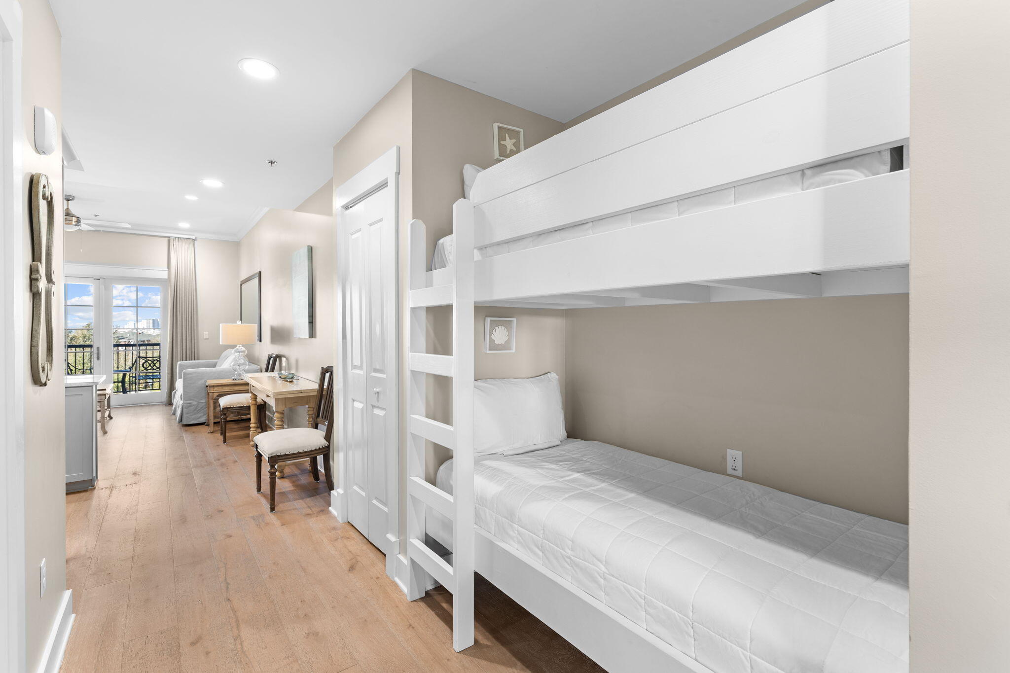 100 Matthew Boulevard, 308