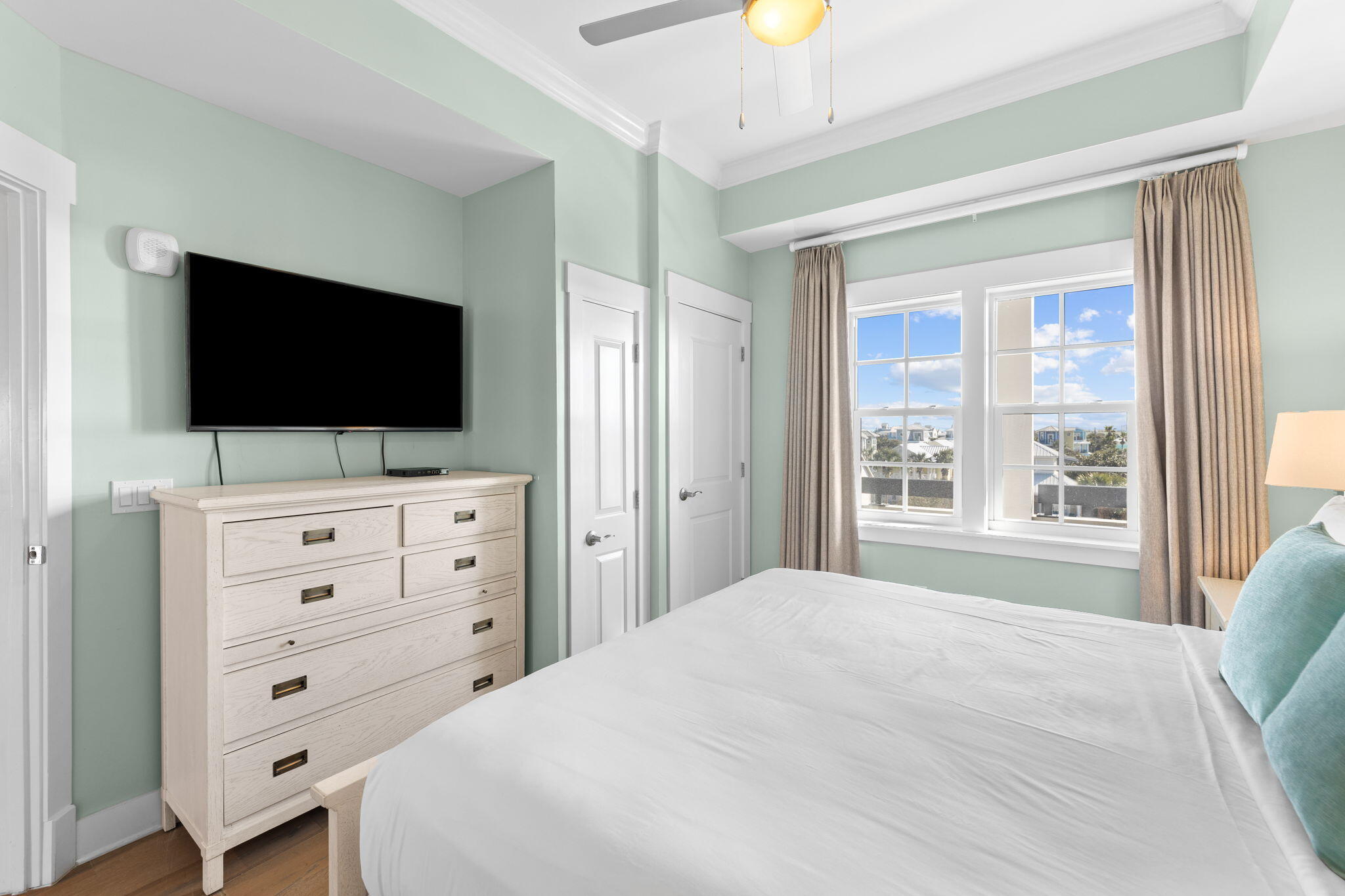 100 Matthew Boulevard, 308