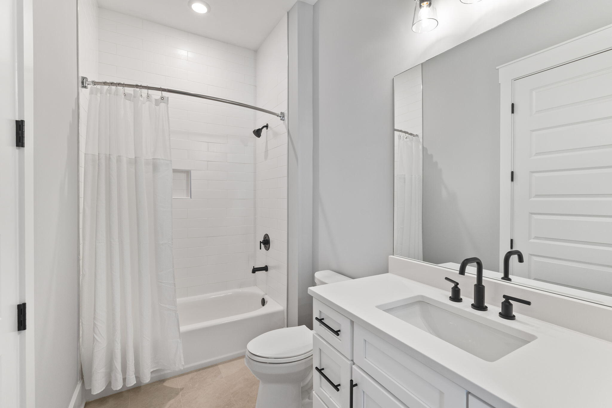 22 W Queen Palm Drive