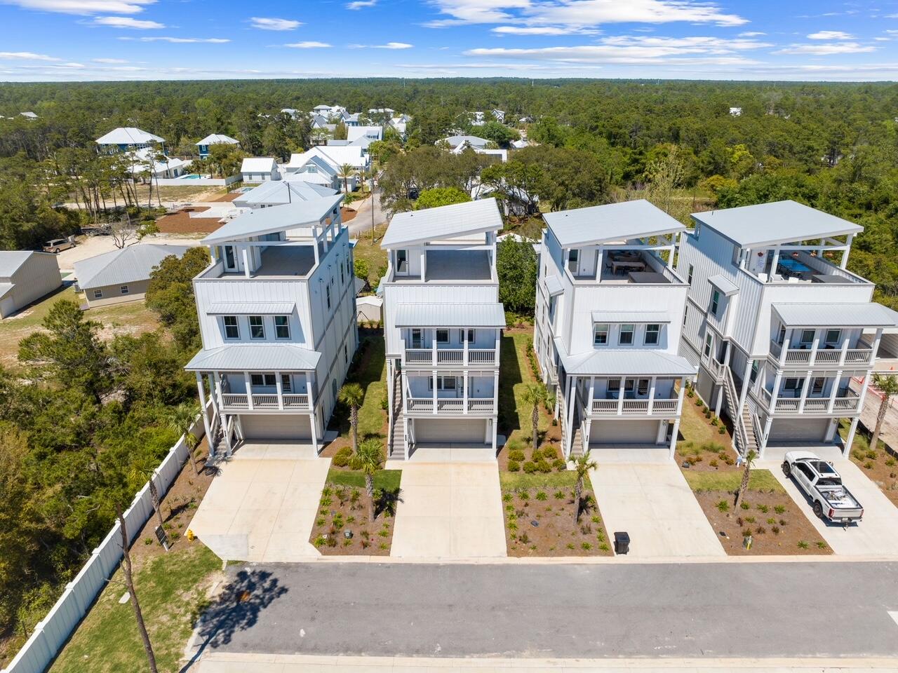 22 W Queen Palm Drive