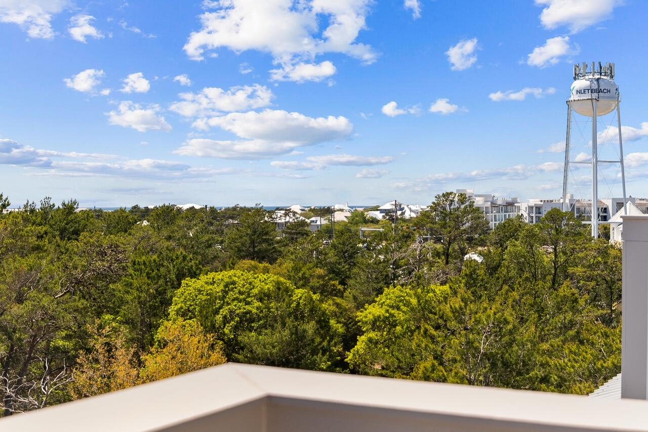 22 W Queen Palm Drive
