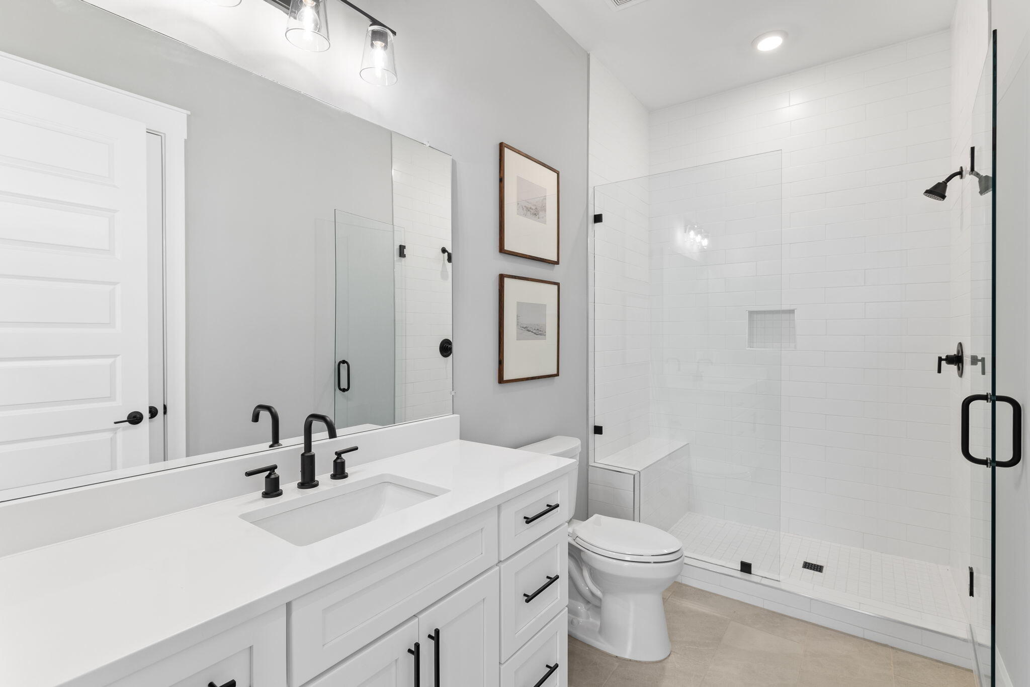22 W Queen Palm Drive
