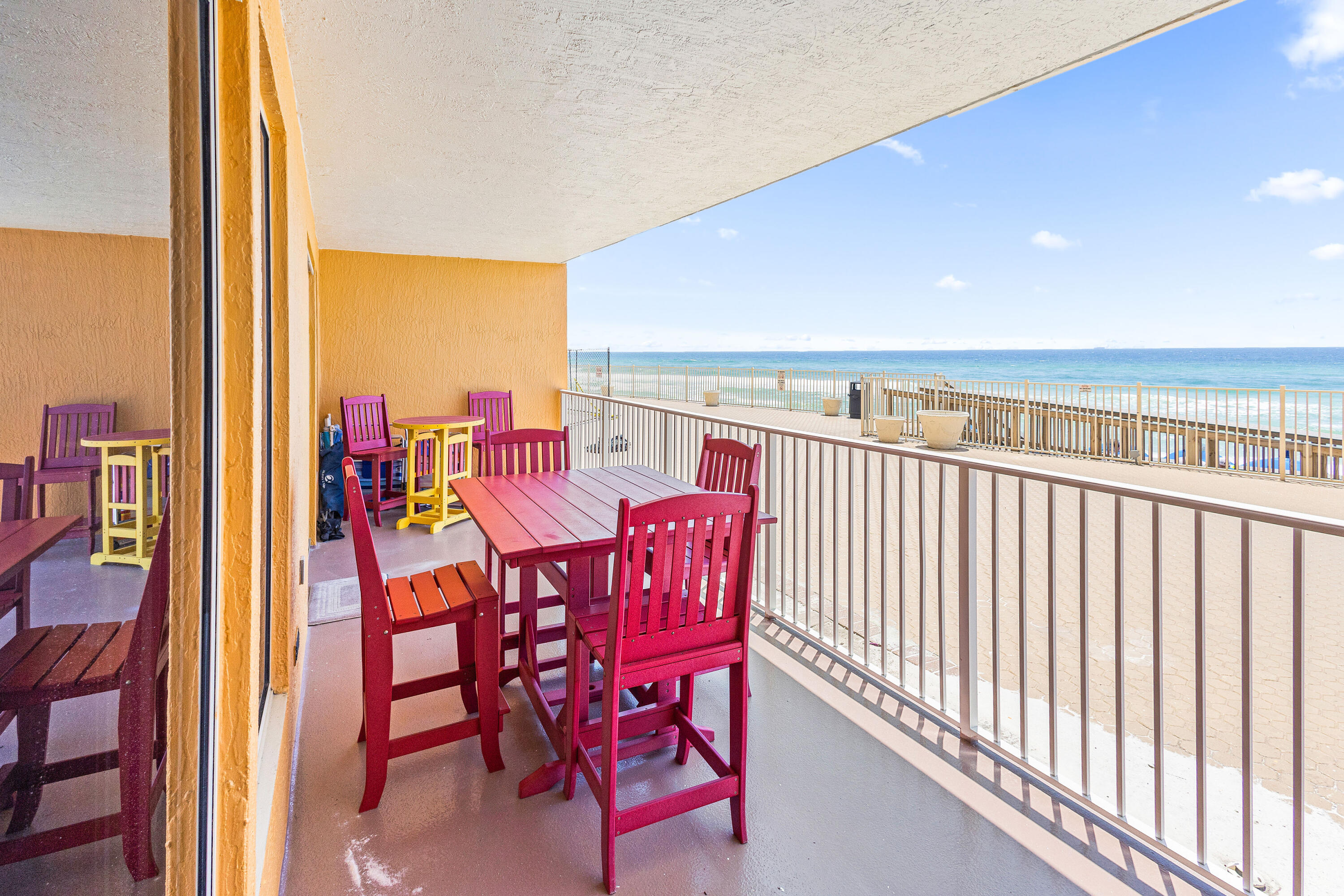 5004 Thomas Drive, UNIT 104