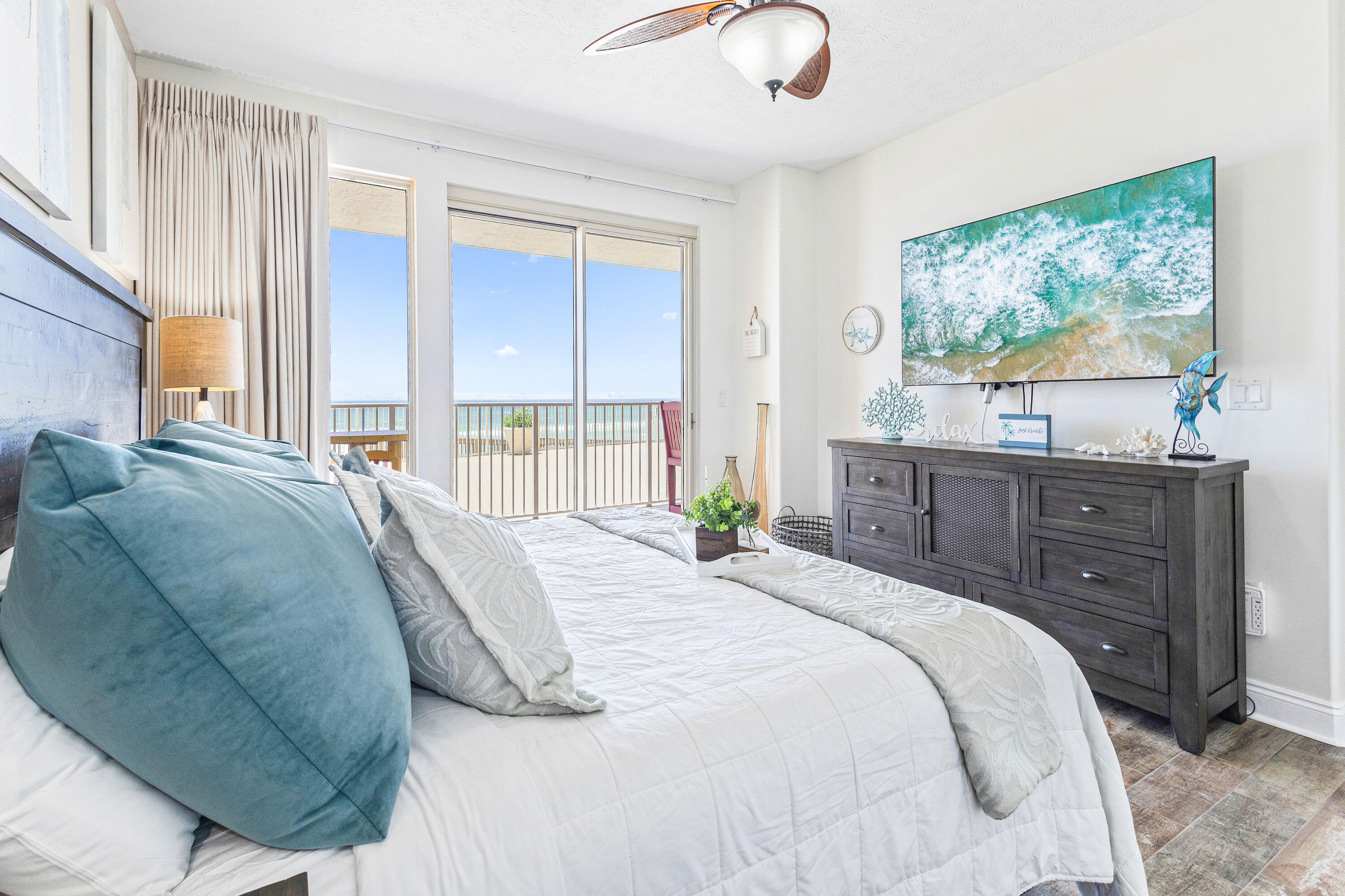 5004 Thomas Drive, UNIT 104