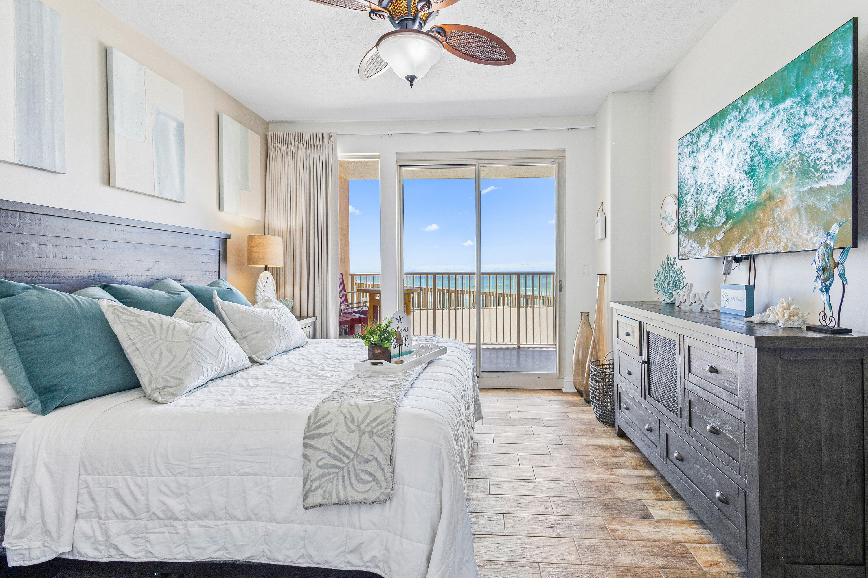 5004 Thomas Drive, UNIT 104
