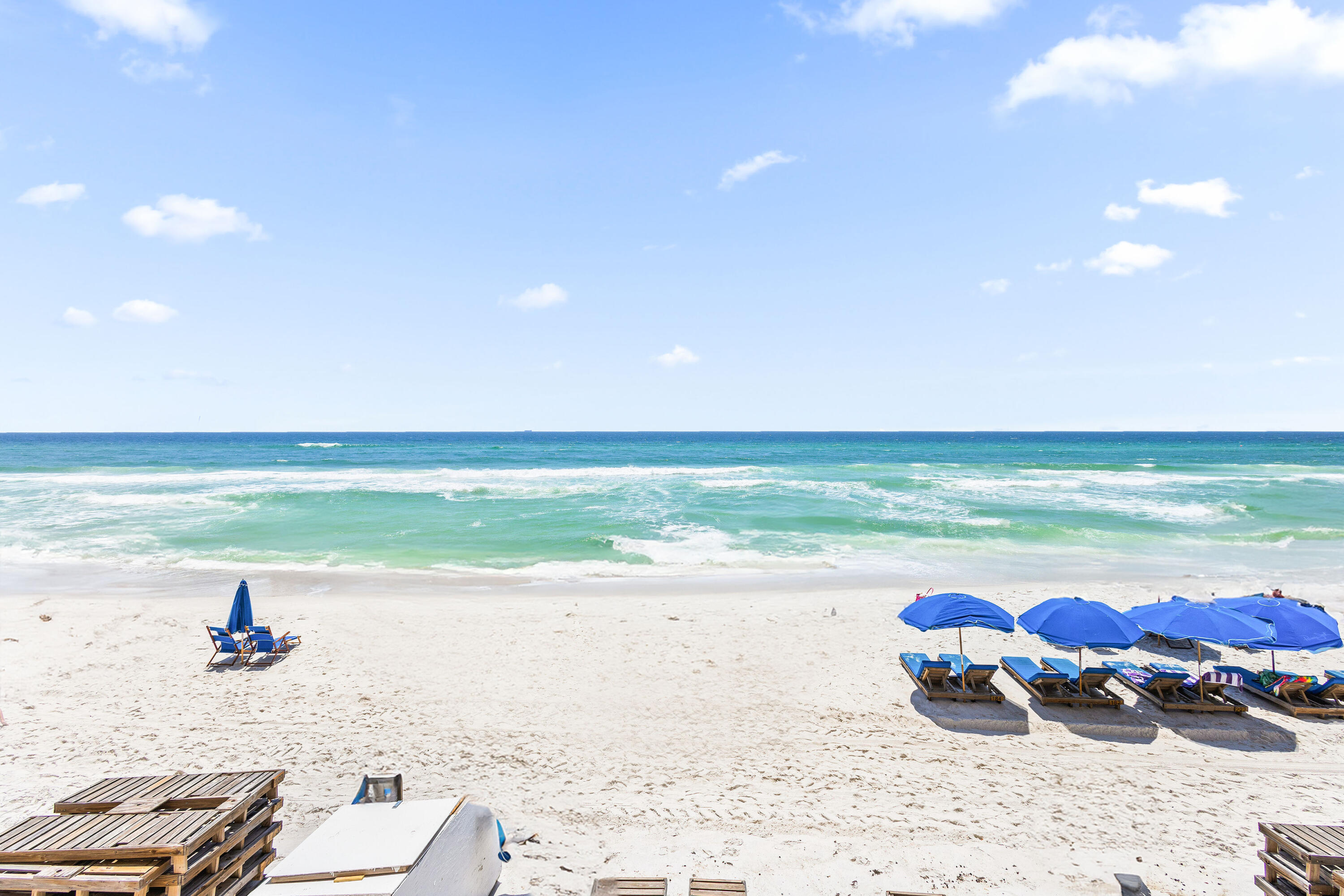 5004 Thomas Drive, UNIT 104