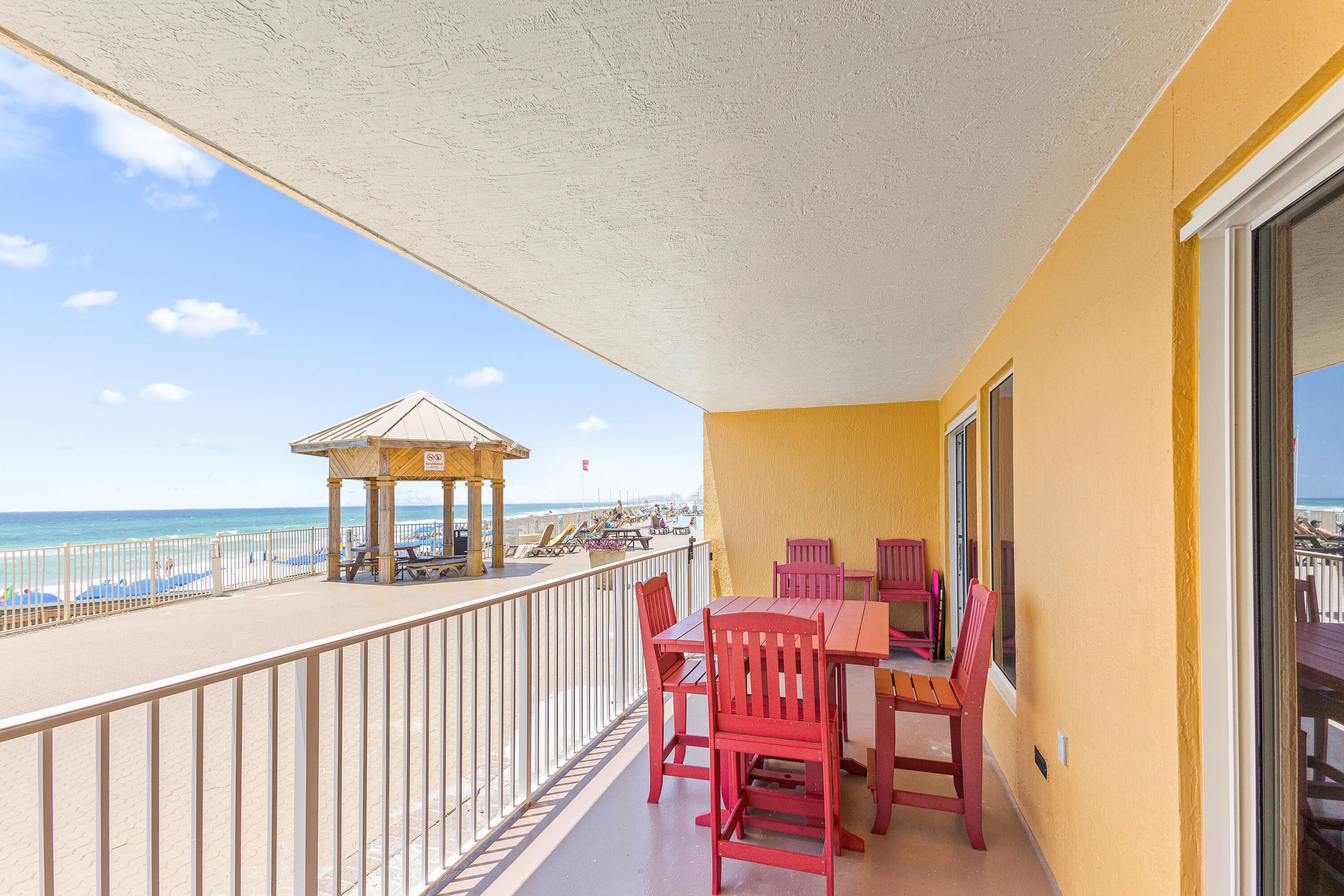 5004 Thomas Drive, UNIT 104