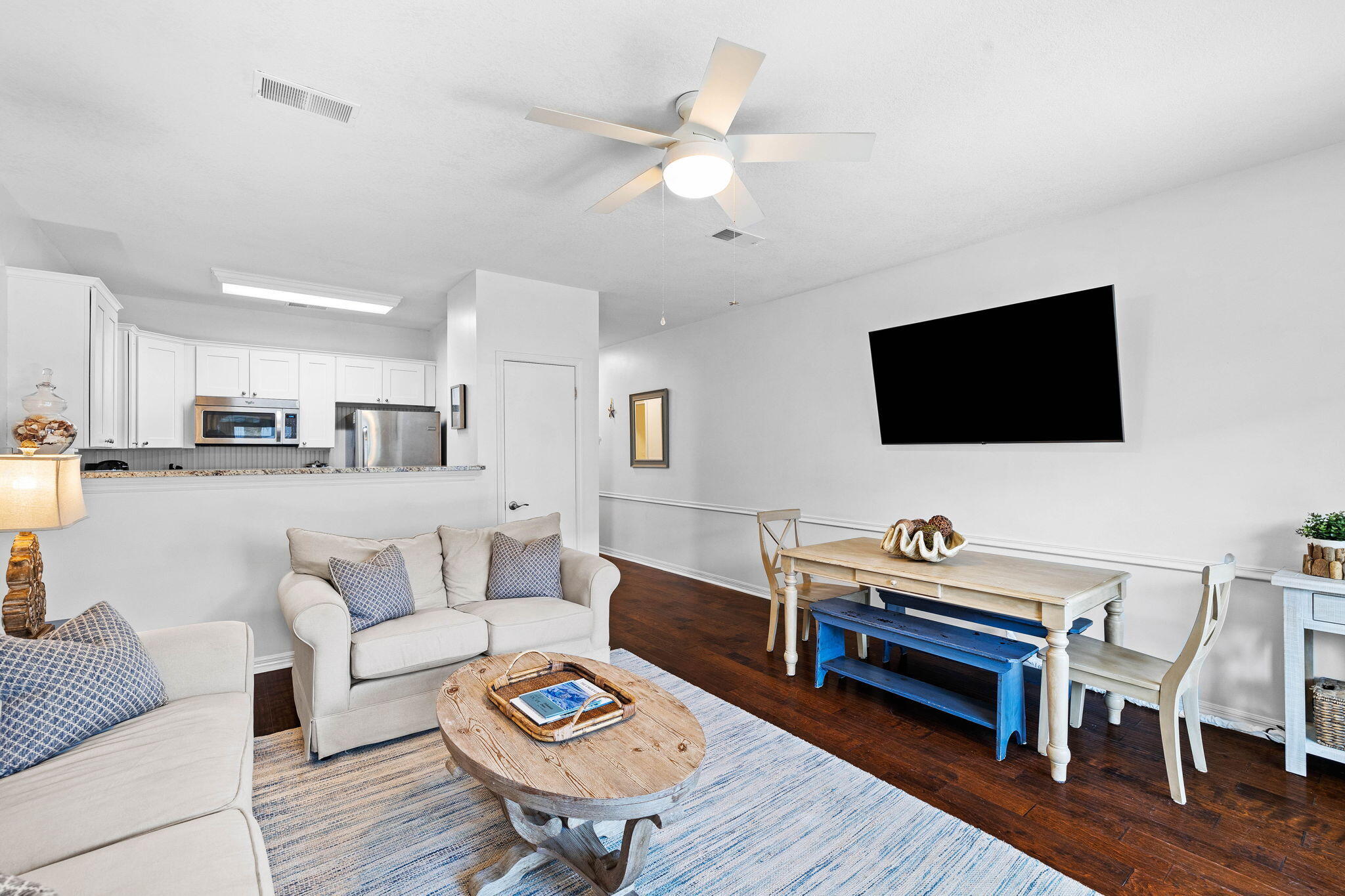 3604 E County Highway 30A, UNIT D2