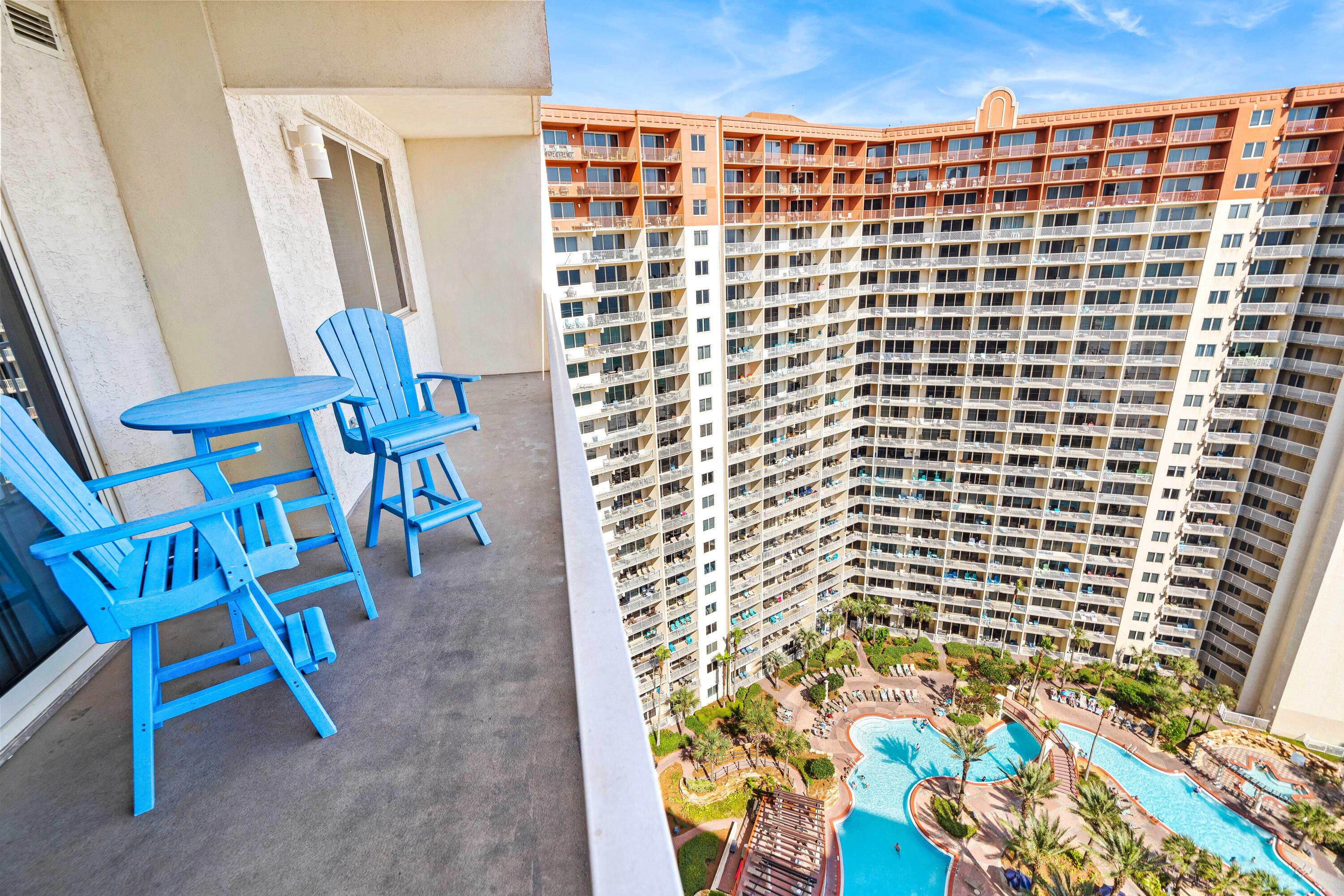 9900 S Thomas Drive, UNIT 2011