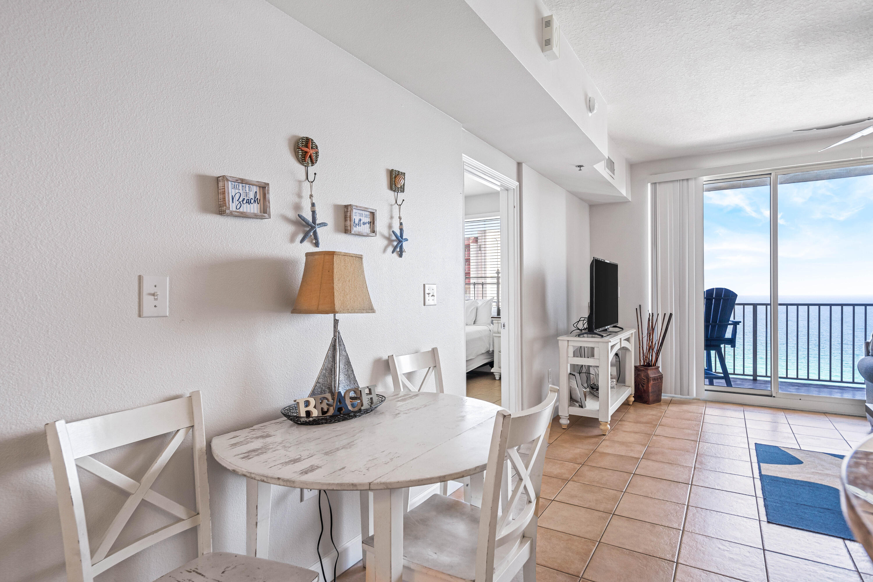 9900 S Thomas Drive, UNIT 2011