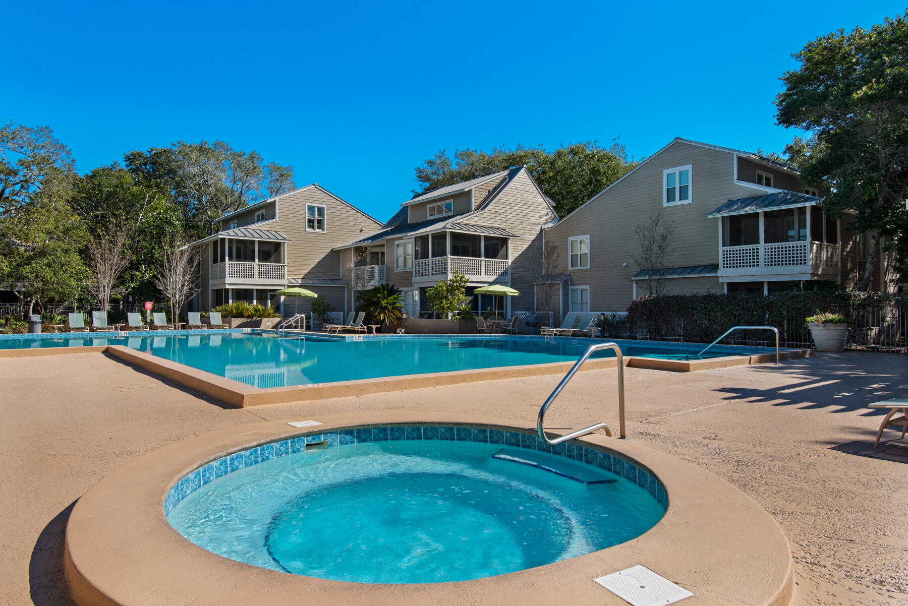 9815 W US Highway 98, 223