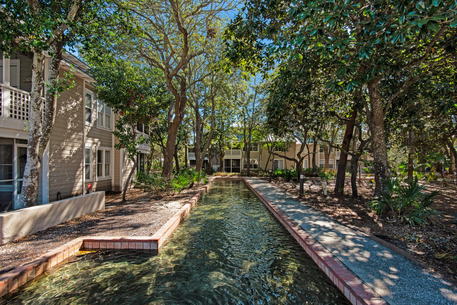 9815 W US Highway 98, 223