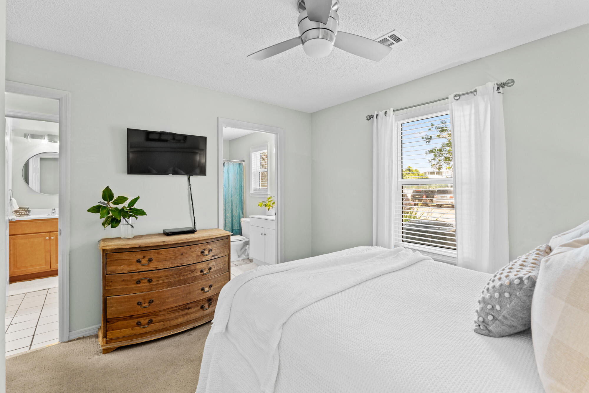 11 Beachside Drive, Unit 1011