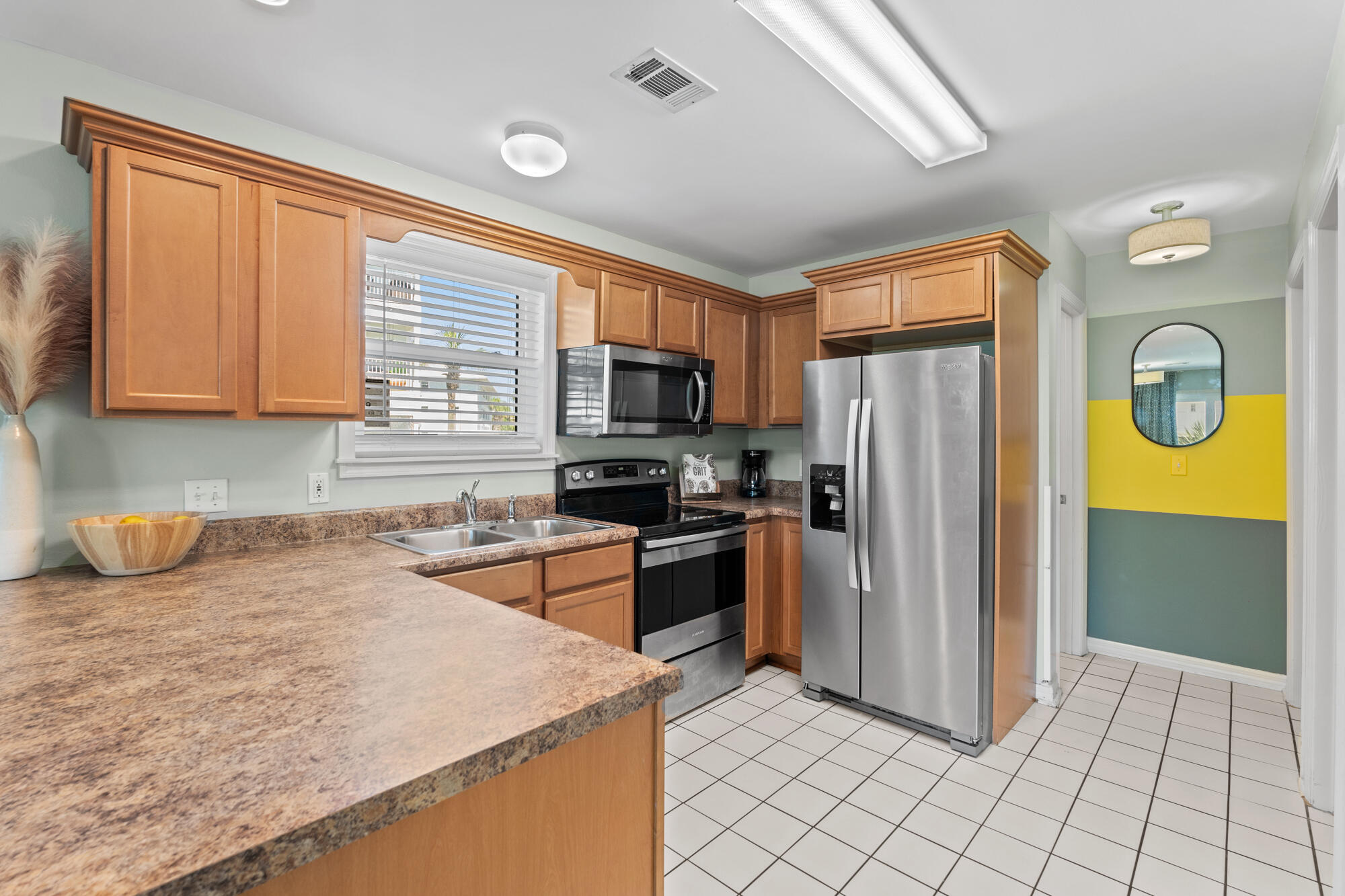 11 Beachside Drive, Unit 1011