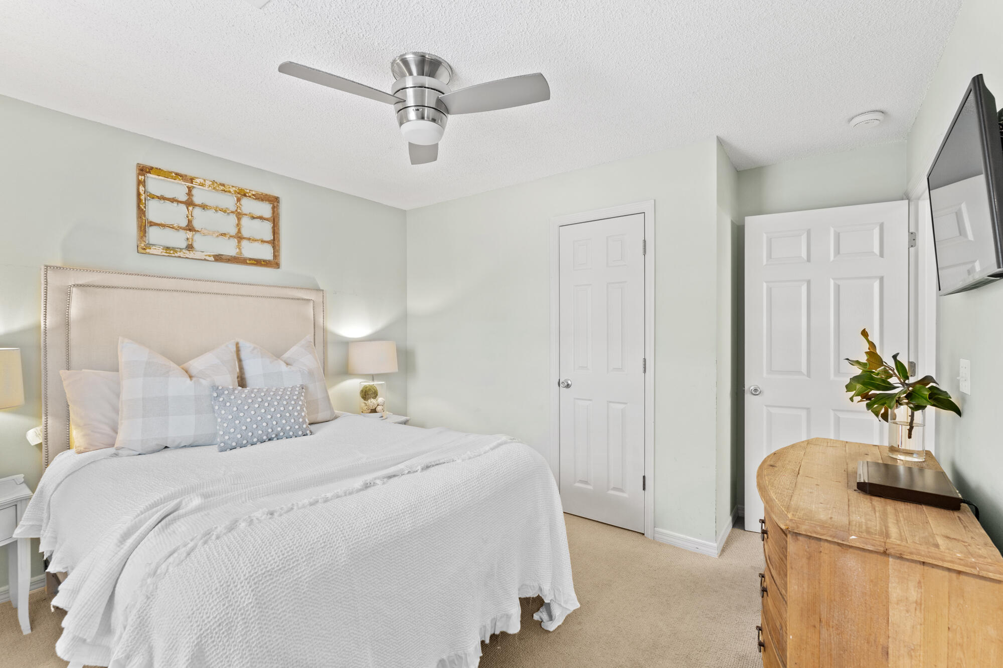 11 Beachside Drive, Unit 1011