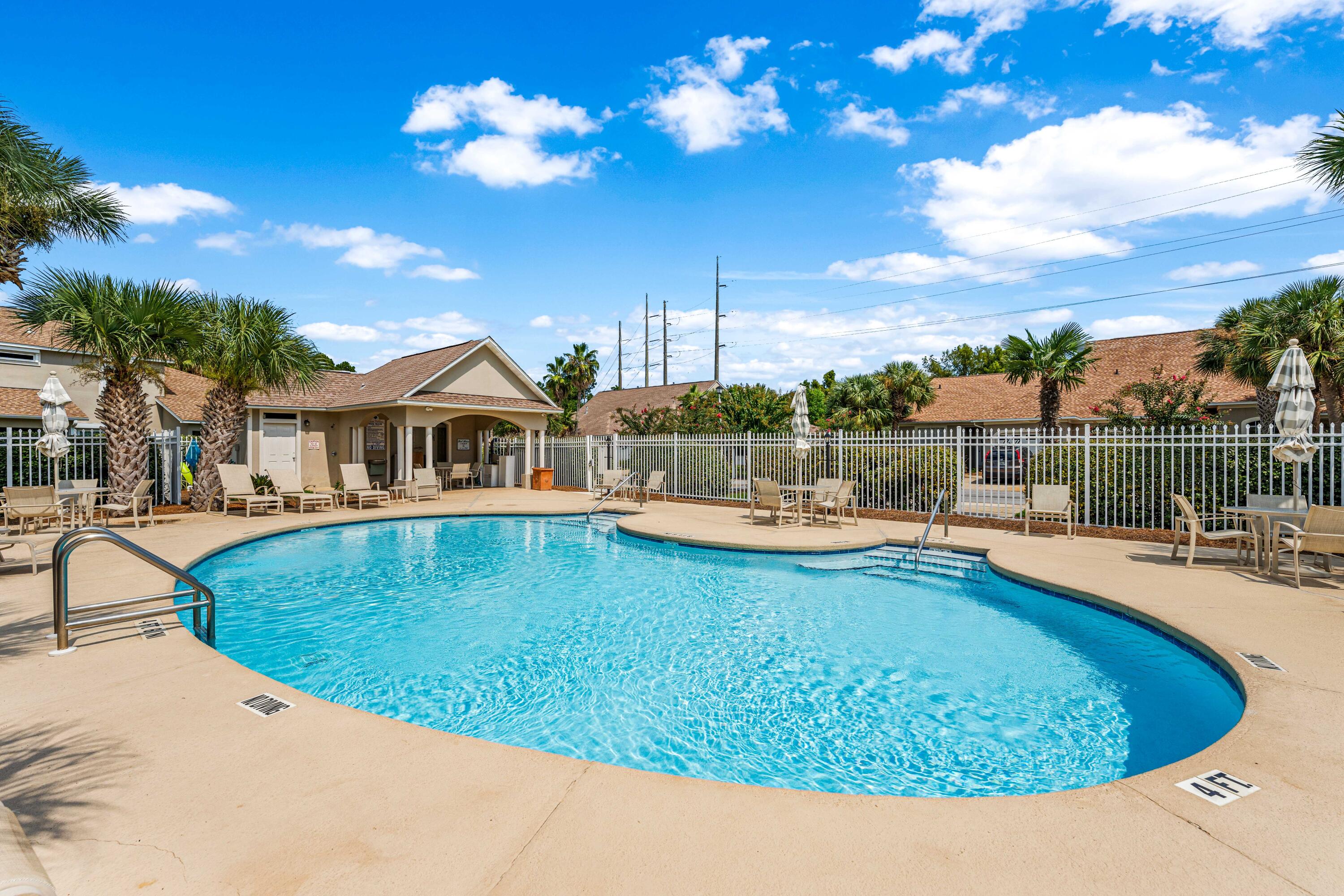 126 South Shore Drive, 33