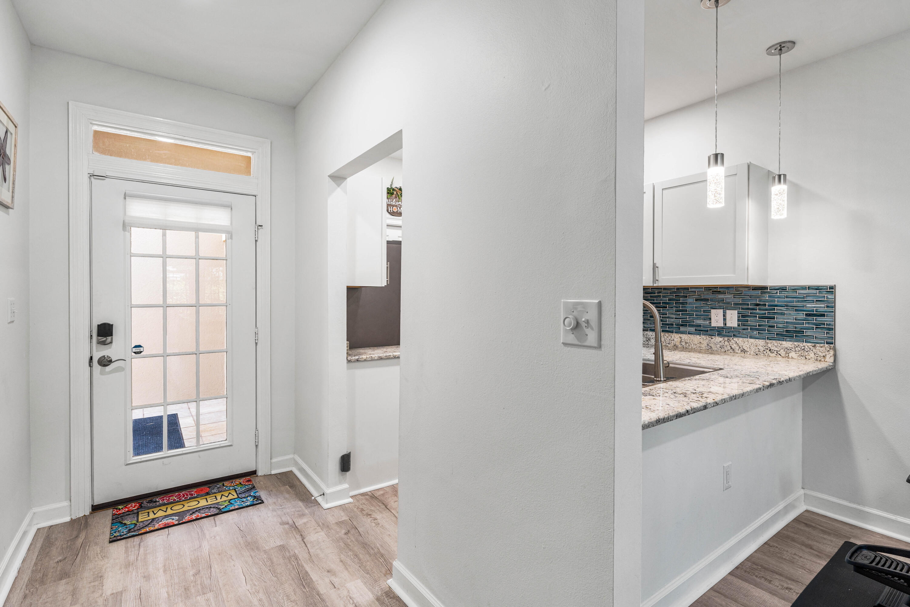 126 South Shore Drive, 33