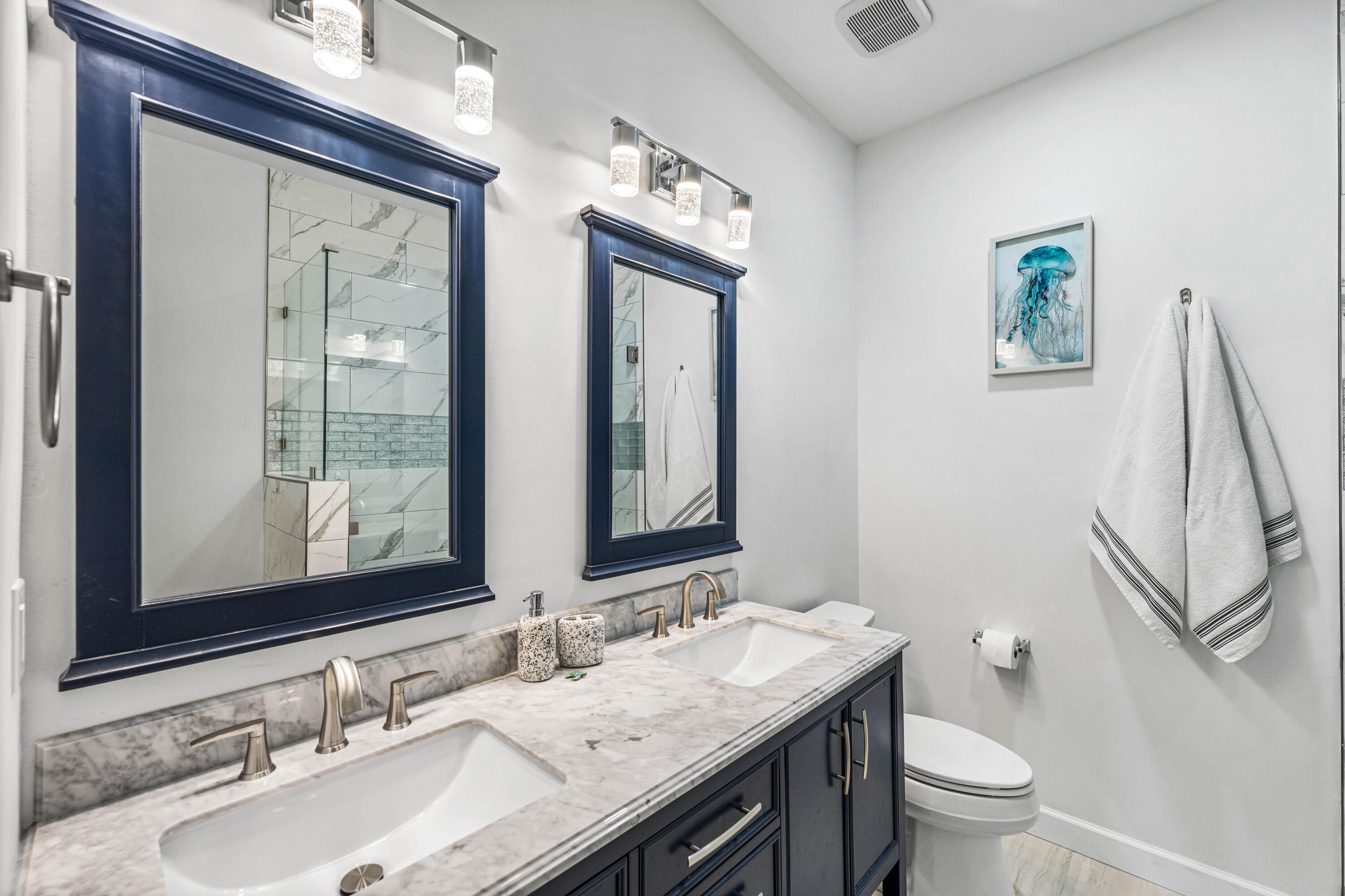 126 South Shore Drive, 33