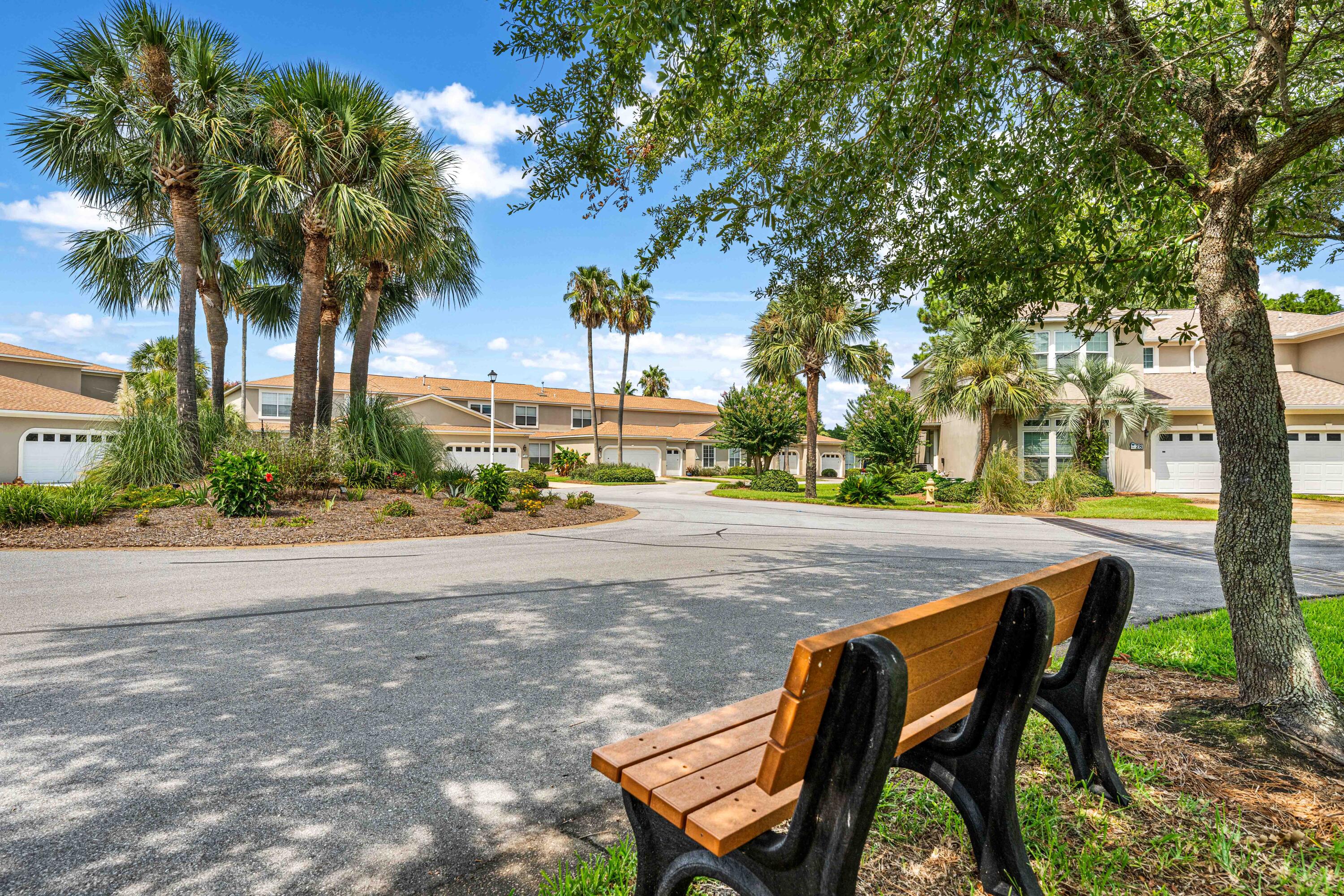 126 South Shore Drive, 33