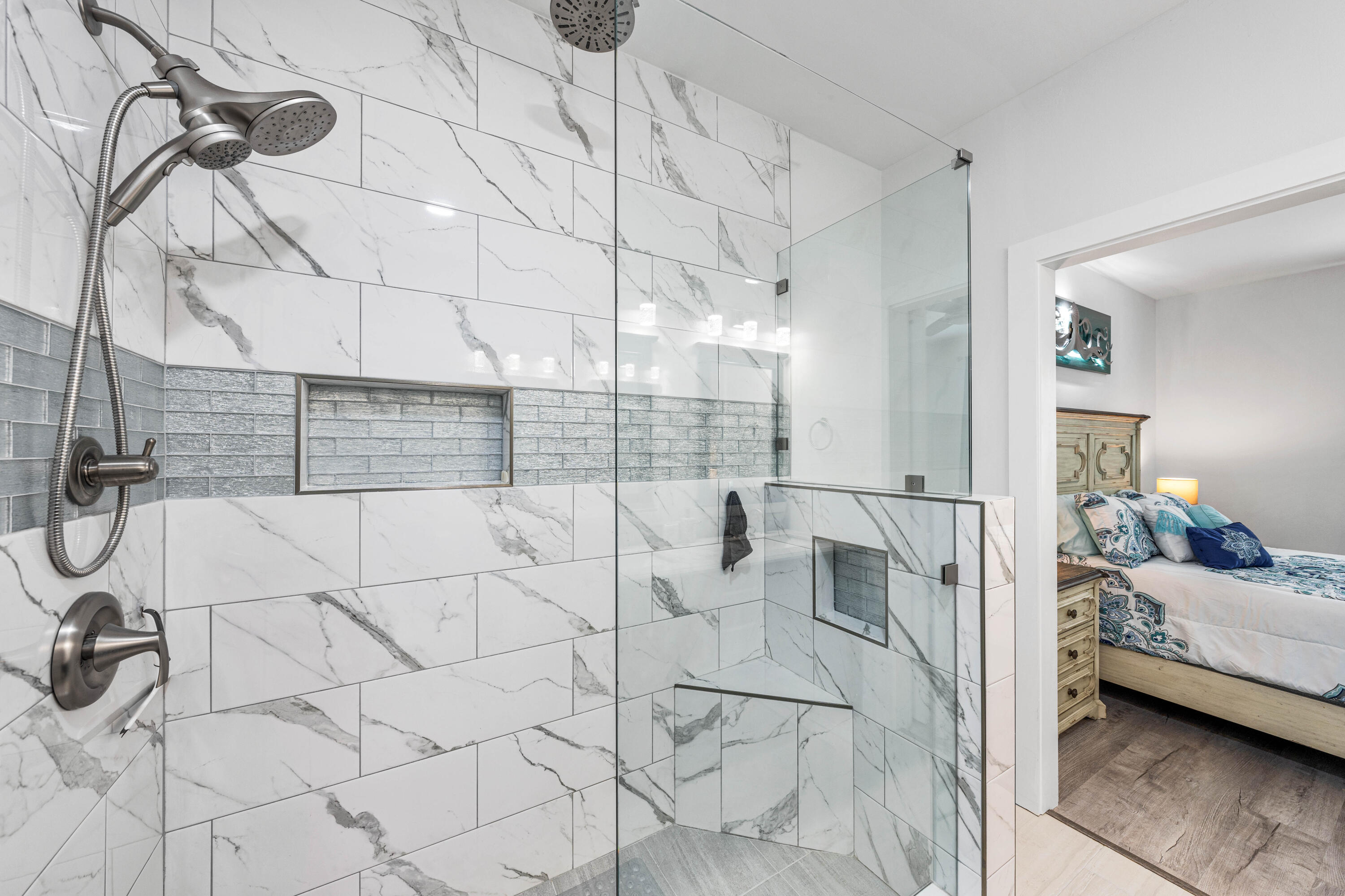 126 South Shore Drive, 33